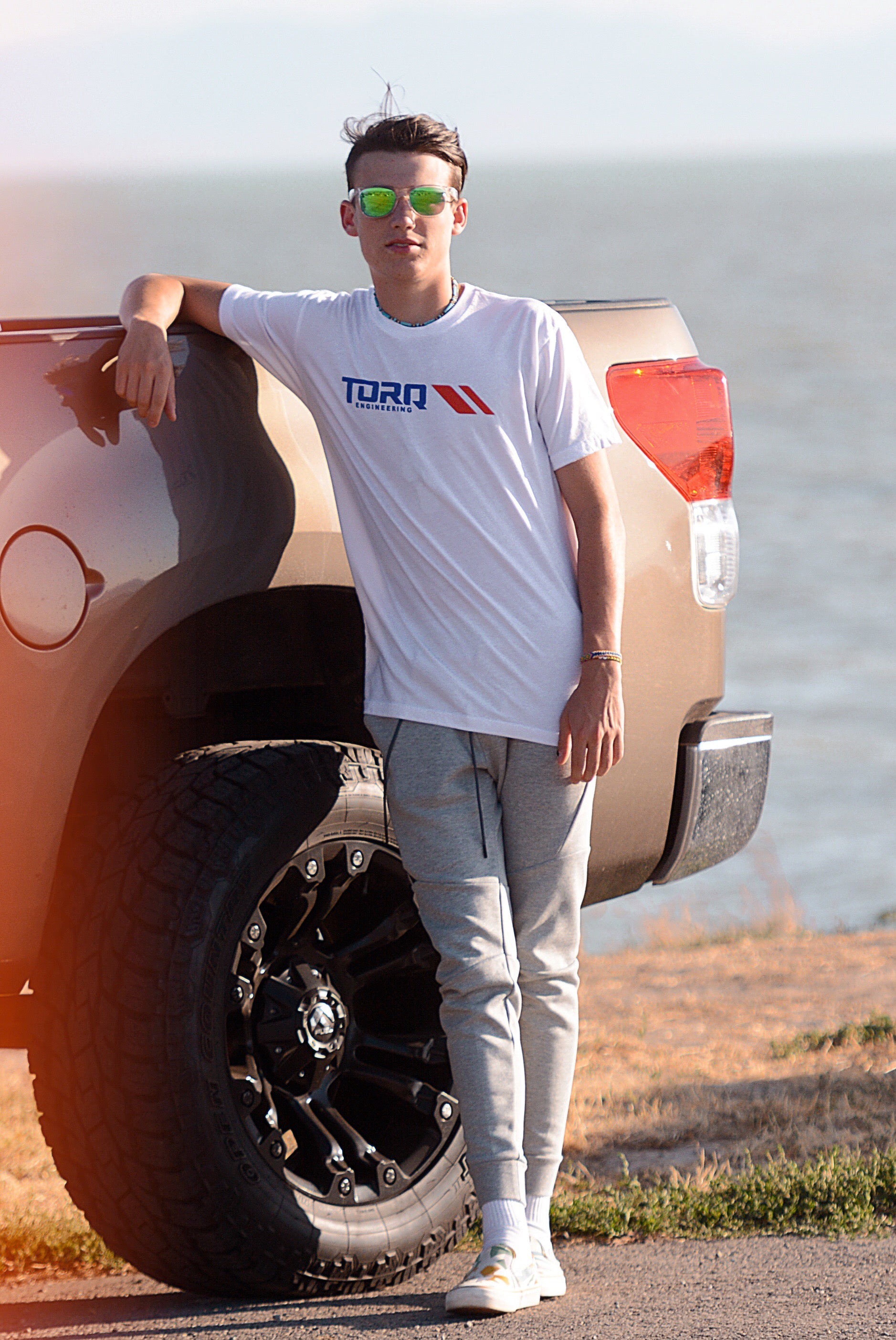 SHORT SLEEVE T-SHIRT
