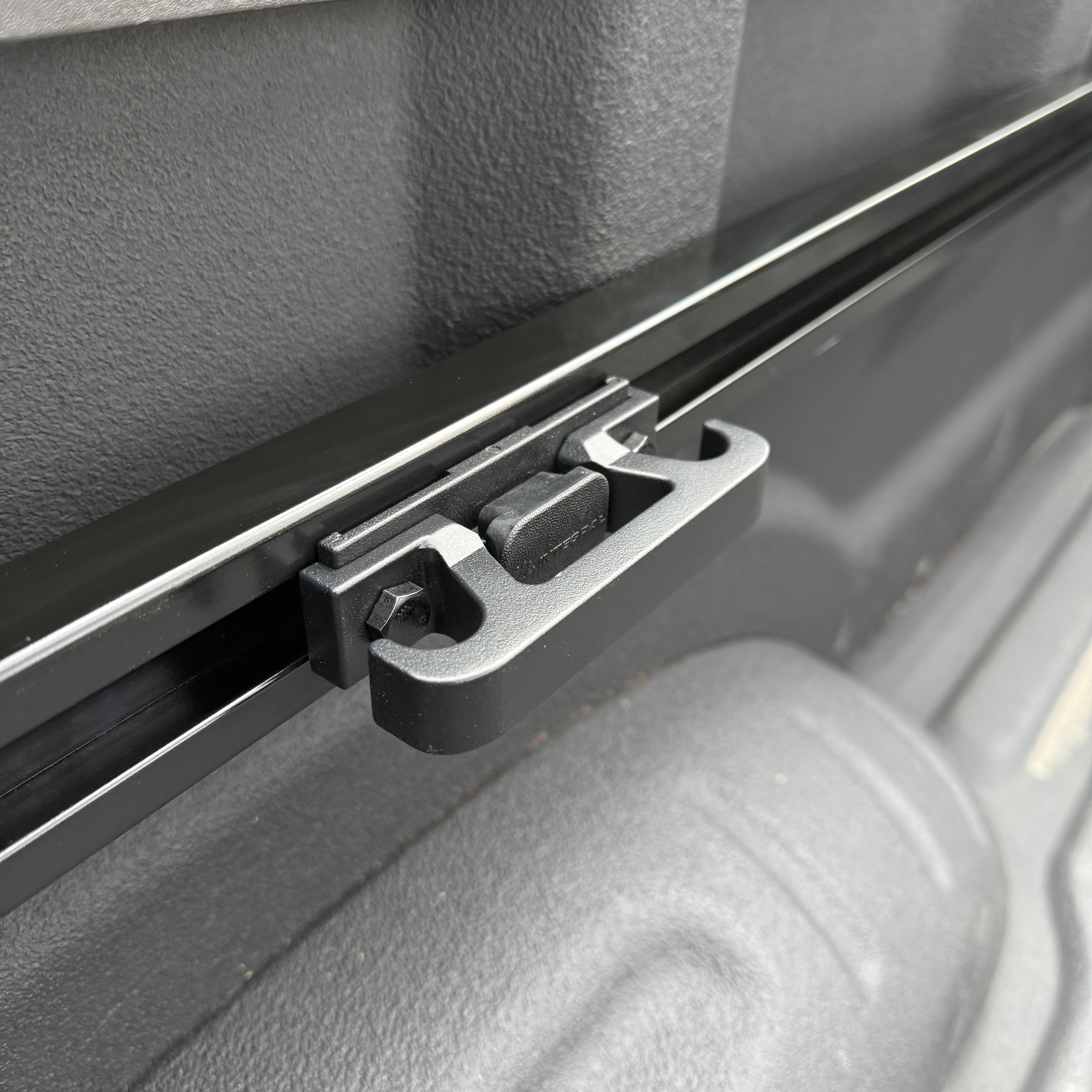 Integral Rails + Tie-down Cleats - Ford Super Duty 2017+