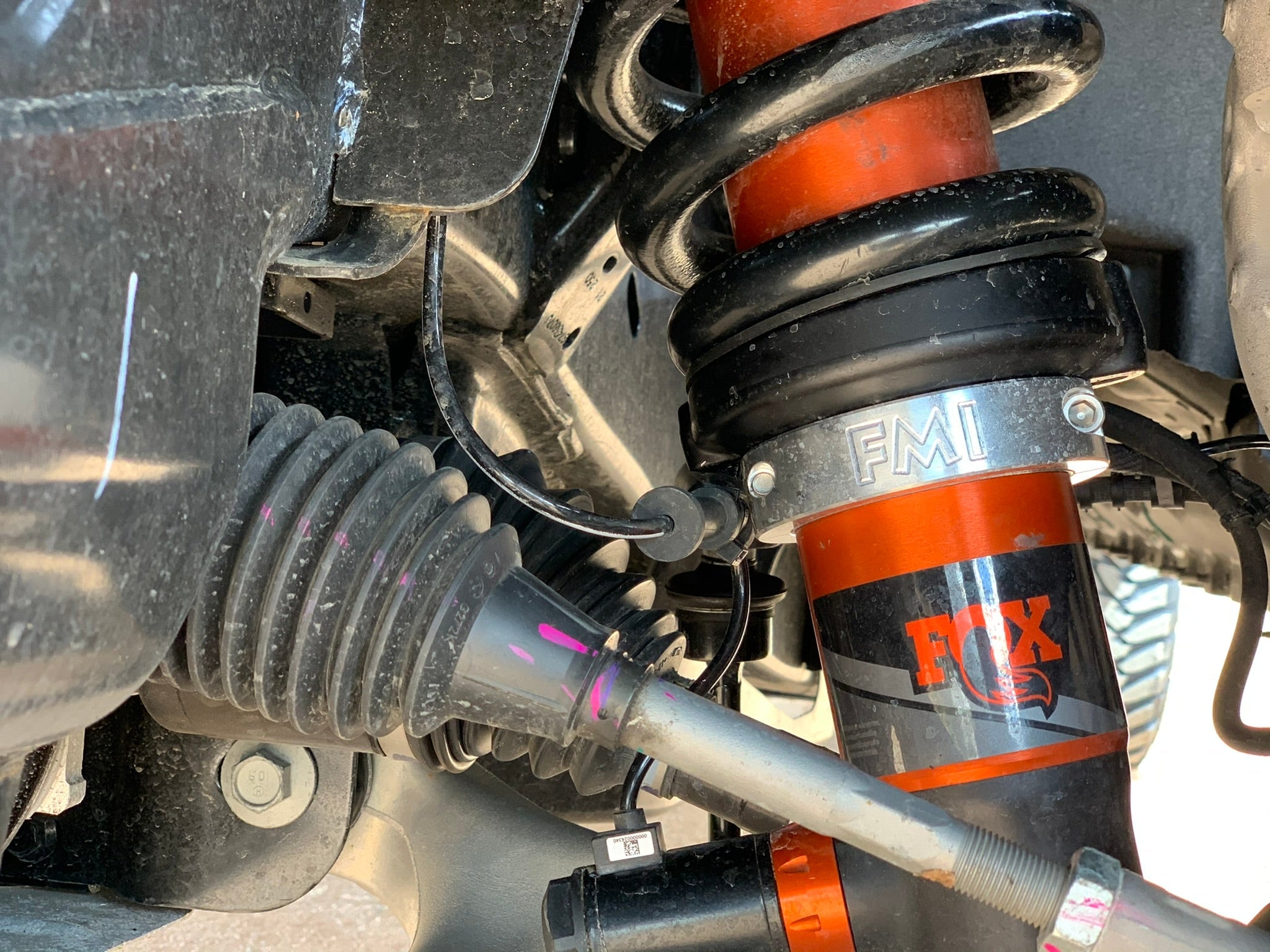2021 and up Raptor front leveling kit showcasing 2 inch or 1.5 inch lift components for enhanced offroad performance.