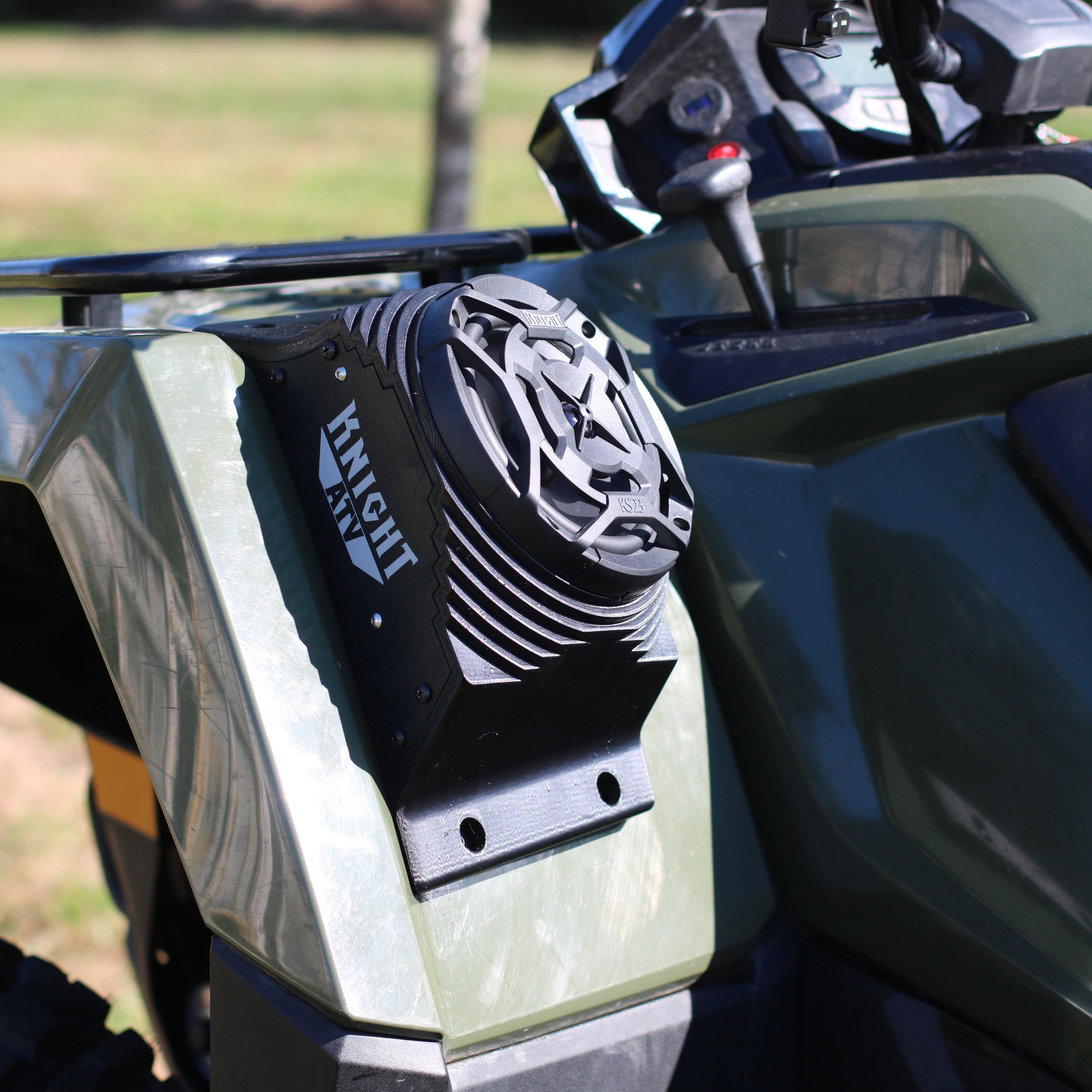 Tracker Offroad 570 (2017–2022) Custom Fit Waterproof Fender Speaker Pods