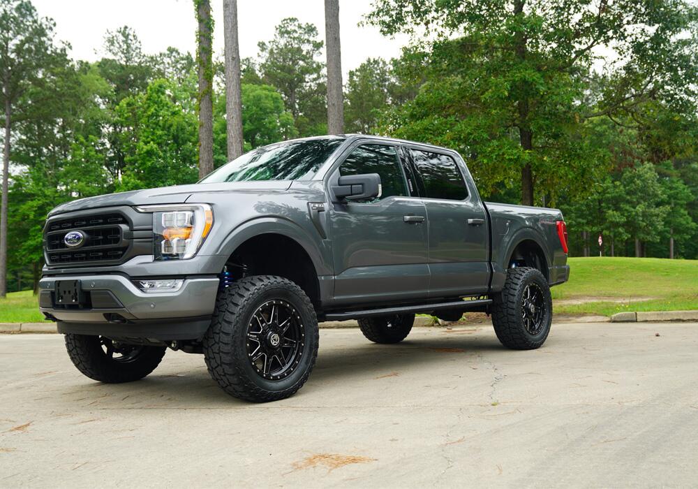 6 Inch King Edition Lift Kit 2021-2024 Ford F-150 non-Raptor 4WD without Tremor Package with King Front Coil Overs and King Reservoir Rear Shocks Superlift