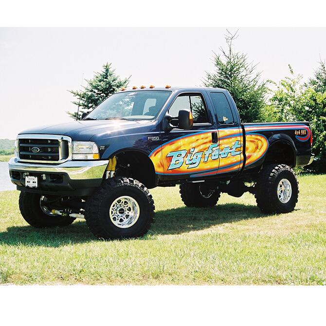 6 Inch Lift Kit 2000-2004 Ford F-250 and F-350 Super Duty 4WD Diesel and V-10 with Superlift Shocks Superlift