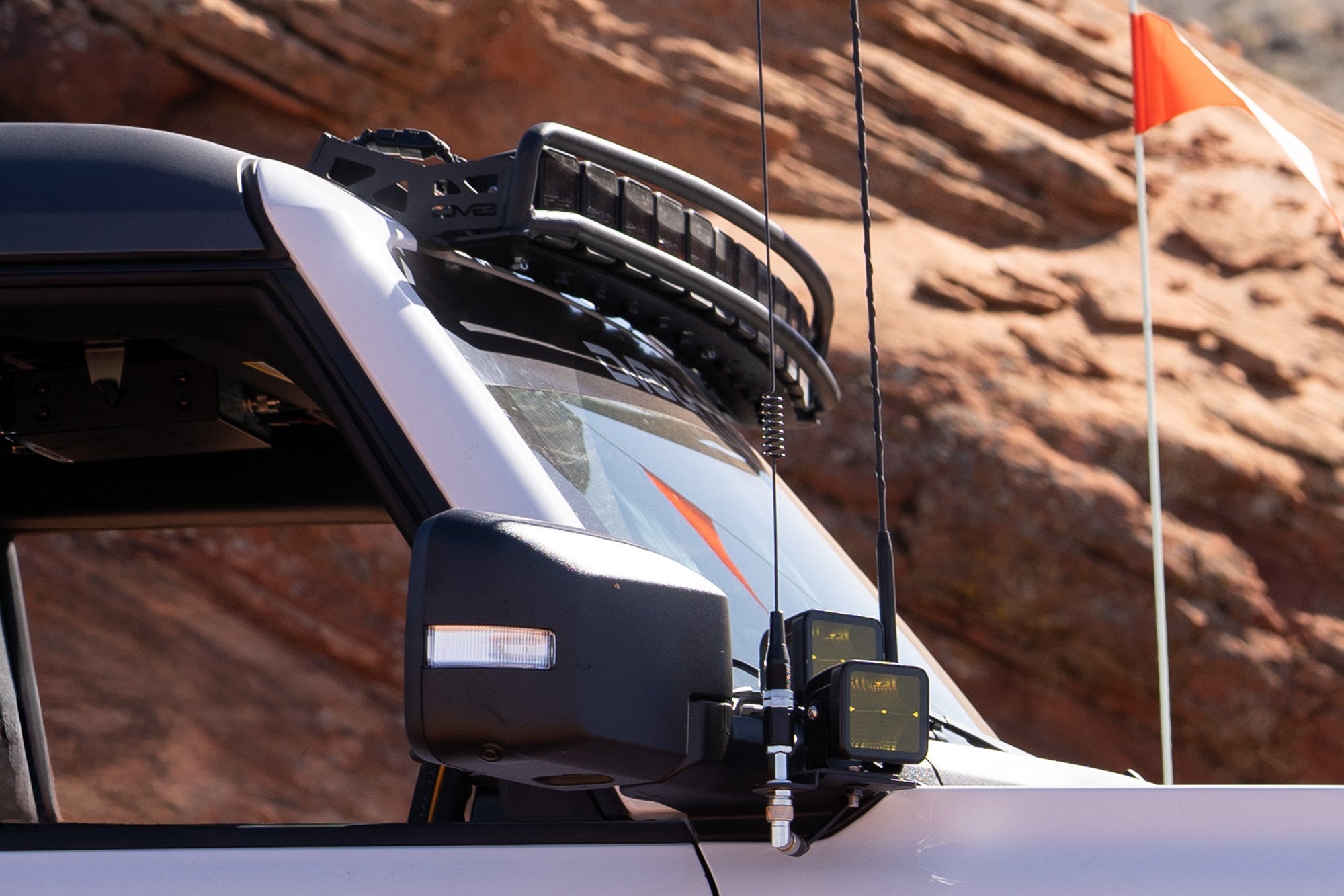 2021 2024 Ford Bronco 40 Inch Curved Light Bar Mount DV8 Offroad