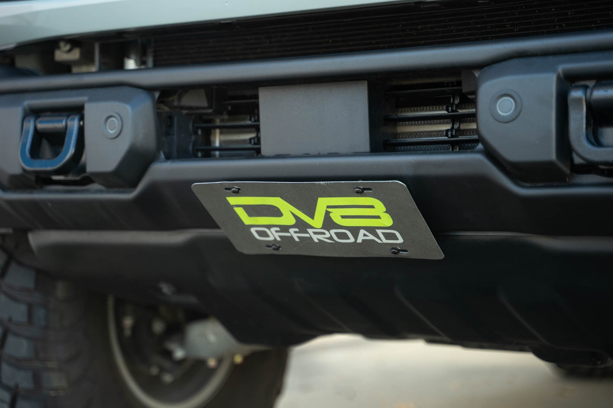 2021 2024 Ford Bronco Capable Bumper Slanted Front License Plate Mount DV8 Offroad