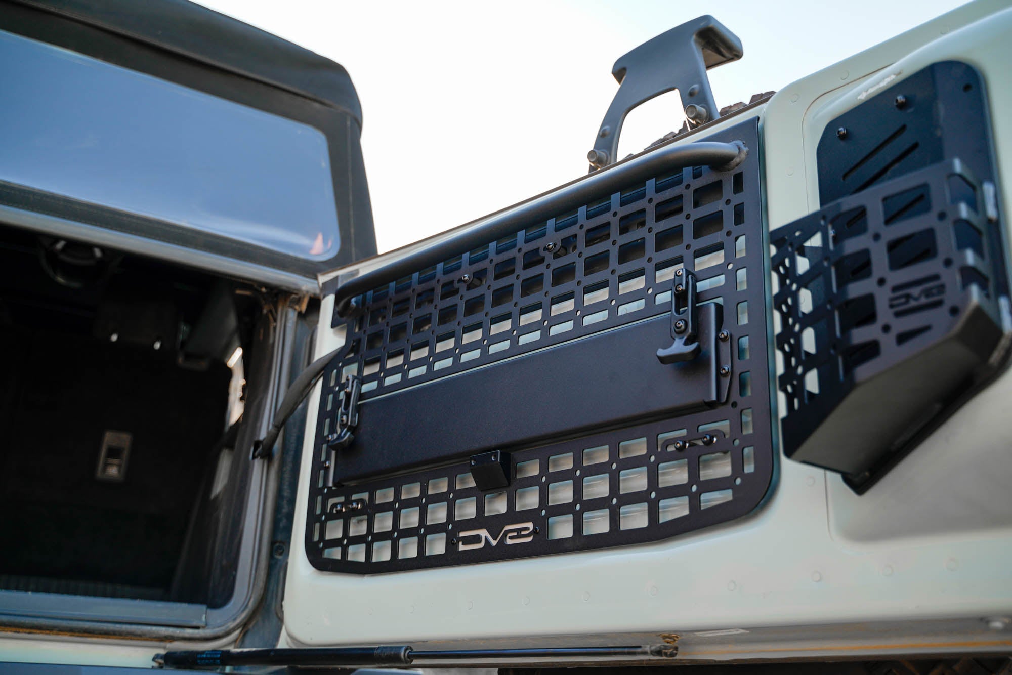 2021 2024 Ford Bronco Tailgate Molle Panel DV8 Offroad