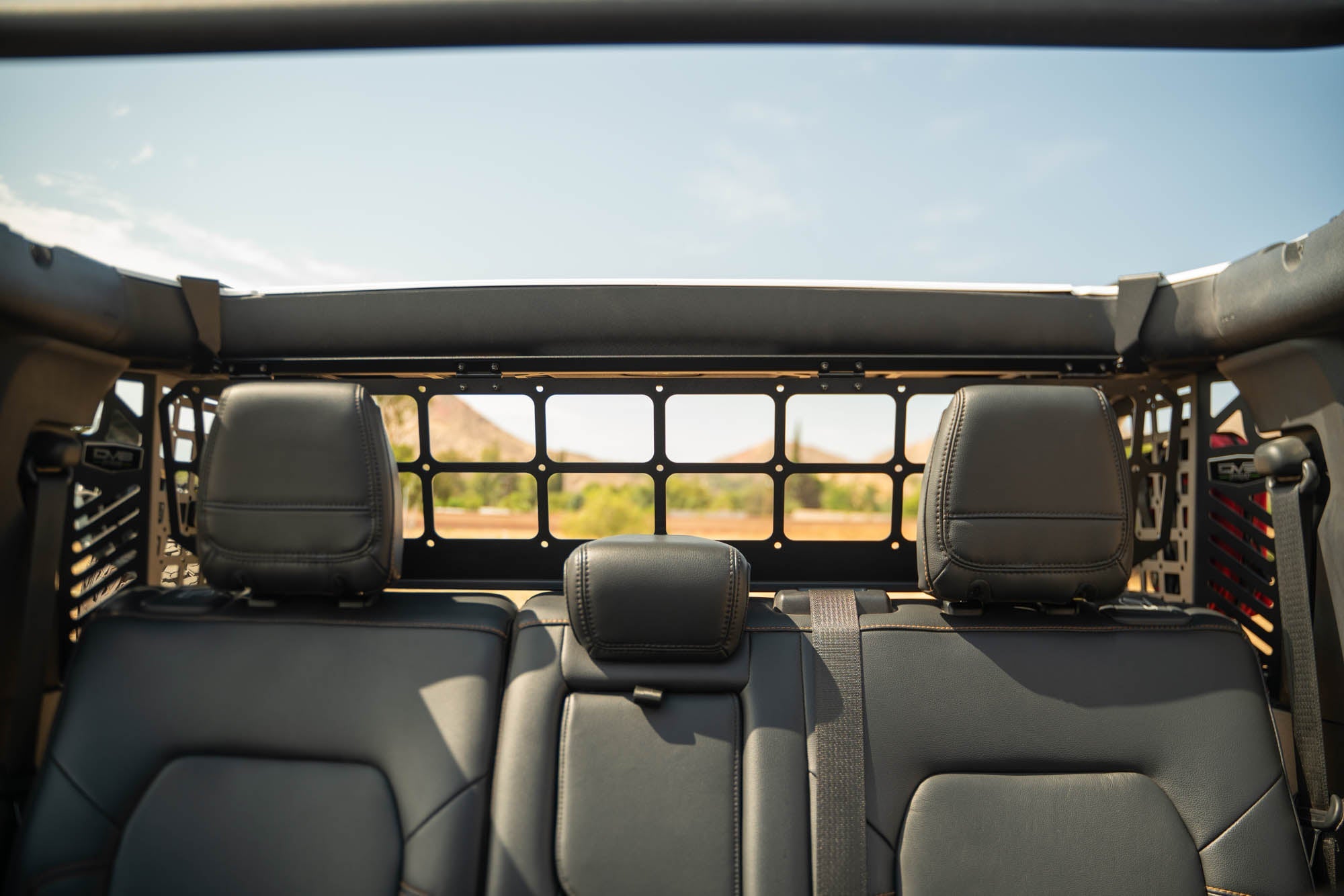 2021 2024 Ford Bronco Dog Barrier DV8 Offroad