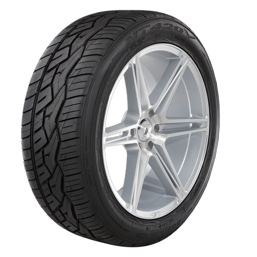 NT420V 295/30R24 104 W 31.02