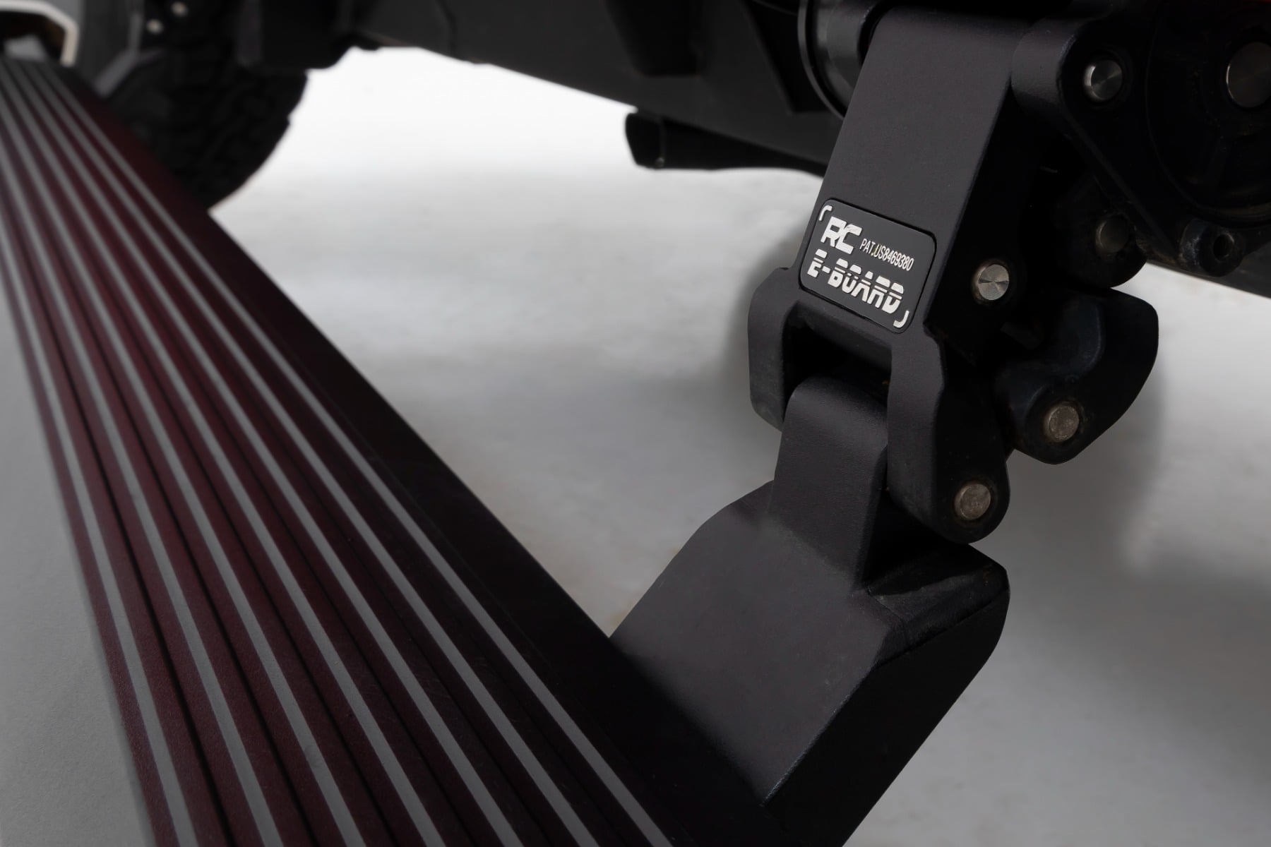 Power Running Boards Dual Electric Motor 4 Door Jeep Wrangler JL (2018-2026) Rough Country