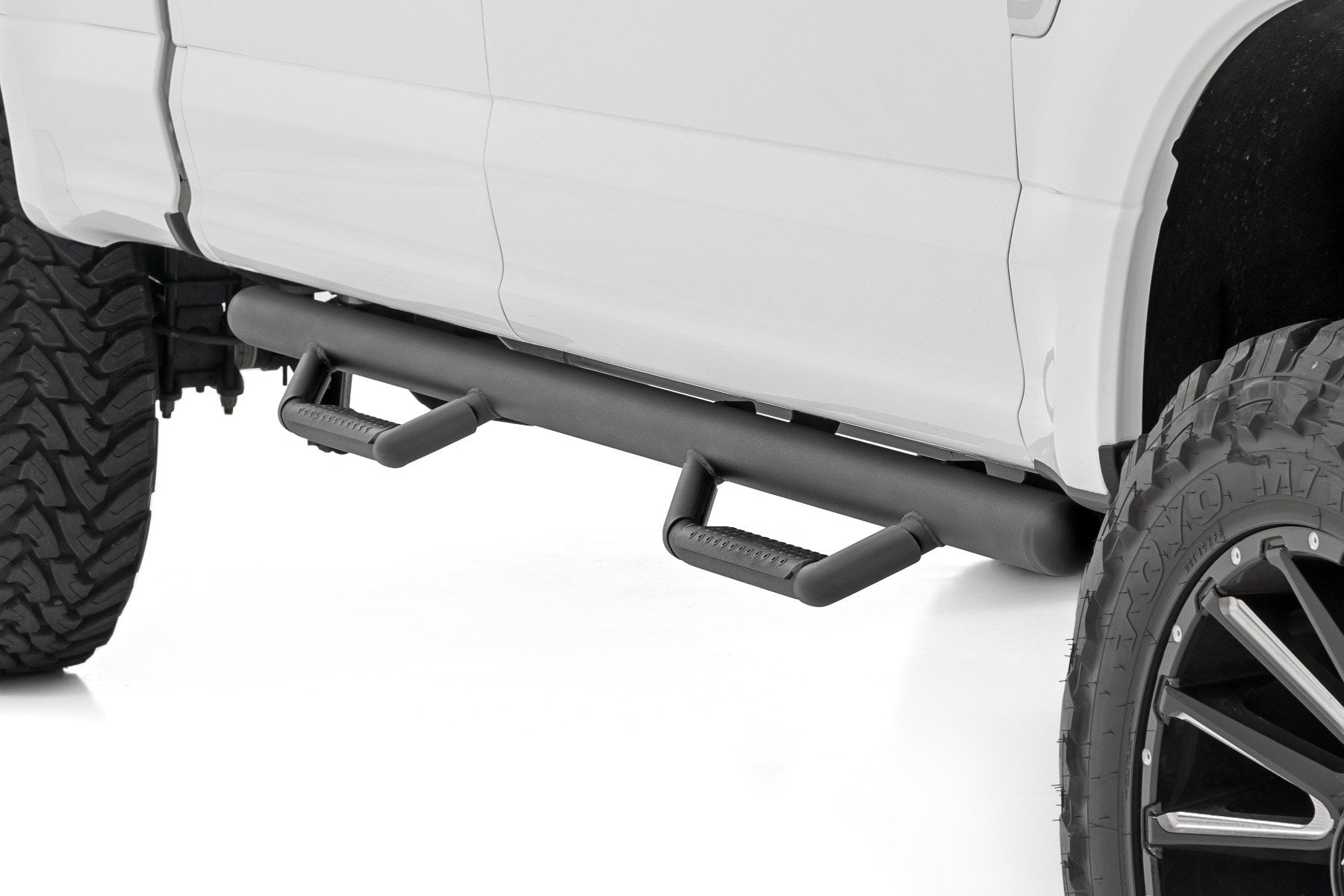 Nerf Steps Cab Length Crew Ford F-150/Lightning/F-250/F-350/Raptor (15-26) Rough Country