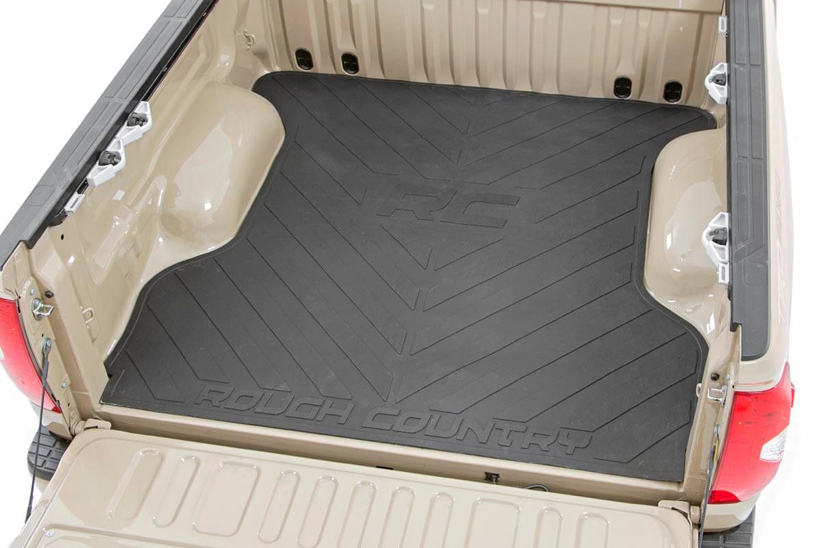 Bed Mat 5 Foot 7 Inch Bed RC Logo Toyota Tundra 2WD/4WD (2007-2021) Rough Country
