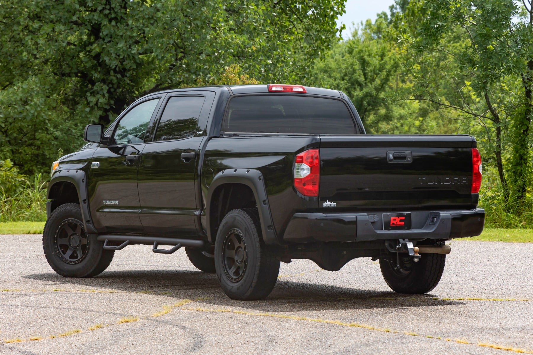 Nerf Steps Cab Length CrewMax 5 Foot 7 Inch Bed Toyota Tundra 2WD/4WD (07-21) Rough Country