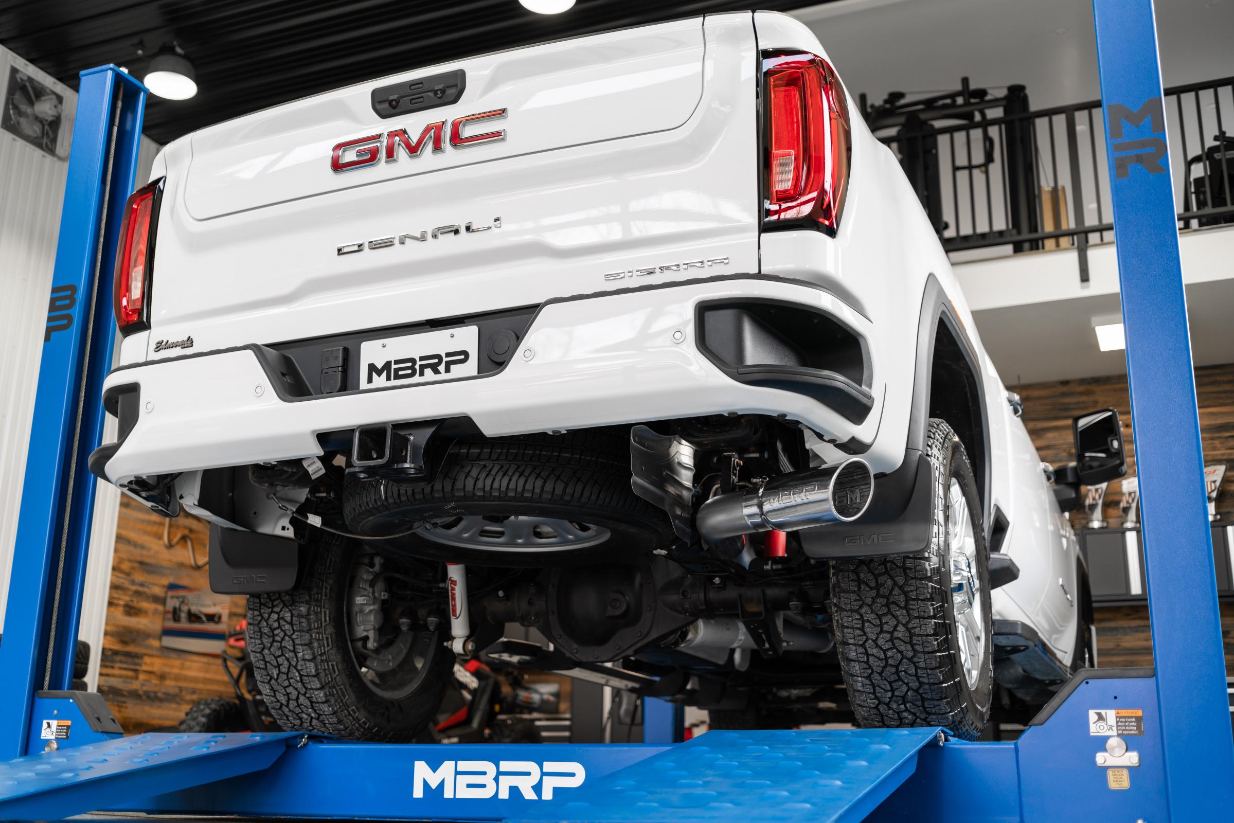 4 Inch Cat Back Exhaust System Single Side Exit 20-Up Silverado/Sierra 2500/3500 HD 6.6L V8 Armor Lite MBRP