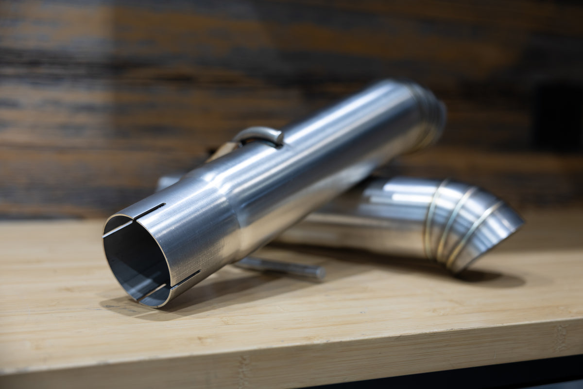 22-Present Ford F-150 Raptor 3.5L and Raptor R 5.2L Armor Pro 3-Inch Axle-Back Dual Split Rear Turn Down MBRP