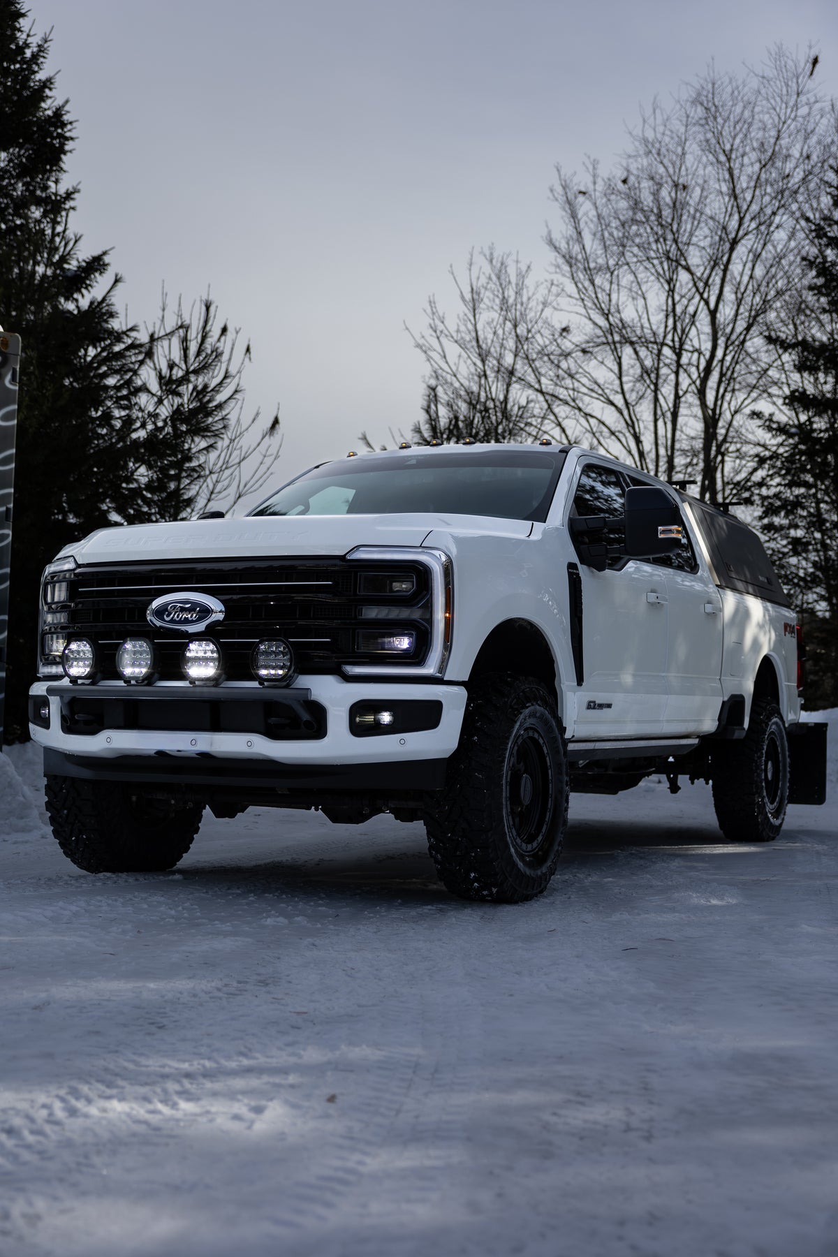 2017-Up Ford F250/ F350/ F450/ F550 Superduty Black-Coated Bumper Light Mounting Bar MBRP
