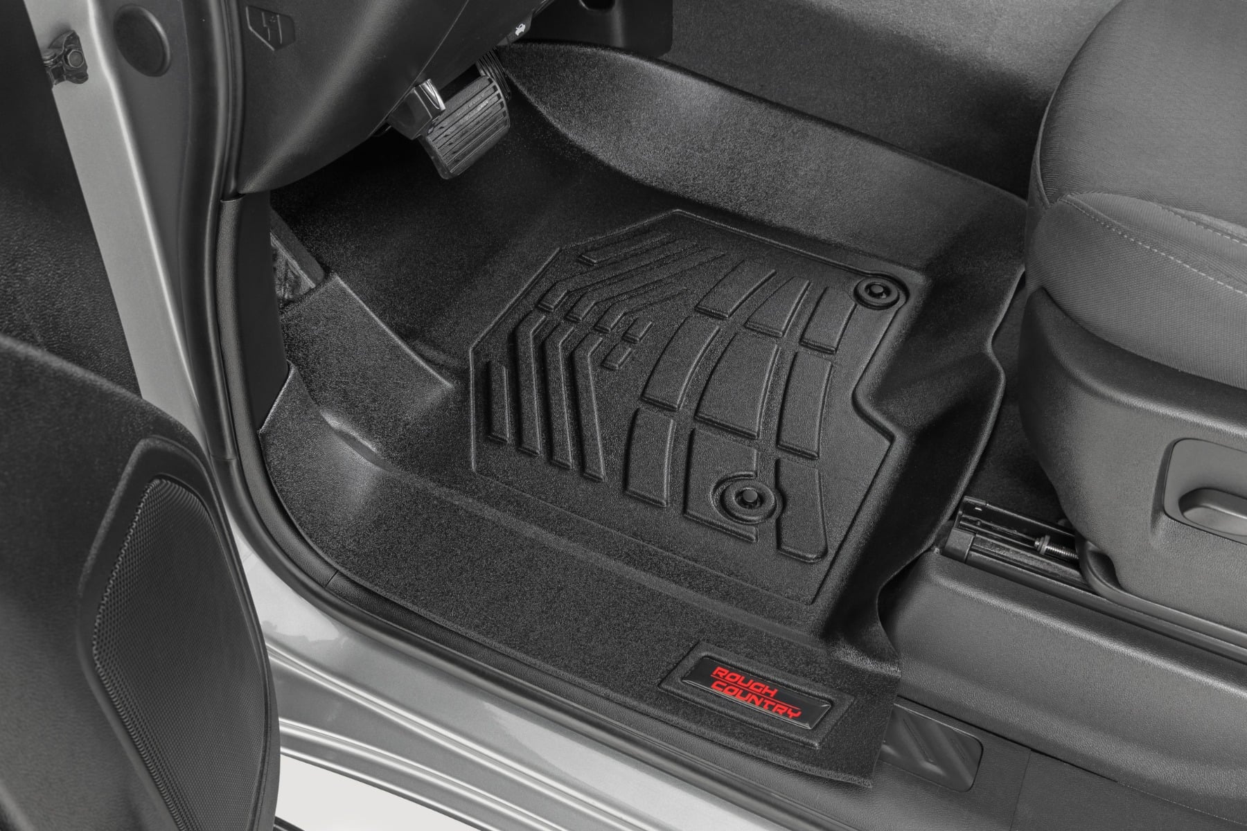 Floor Mats FR Bucket Crew Silverado/Sierra 1500/2500HD/3500HD (19-26) Rough Country