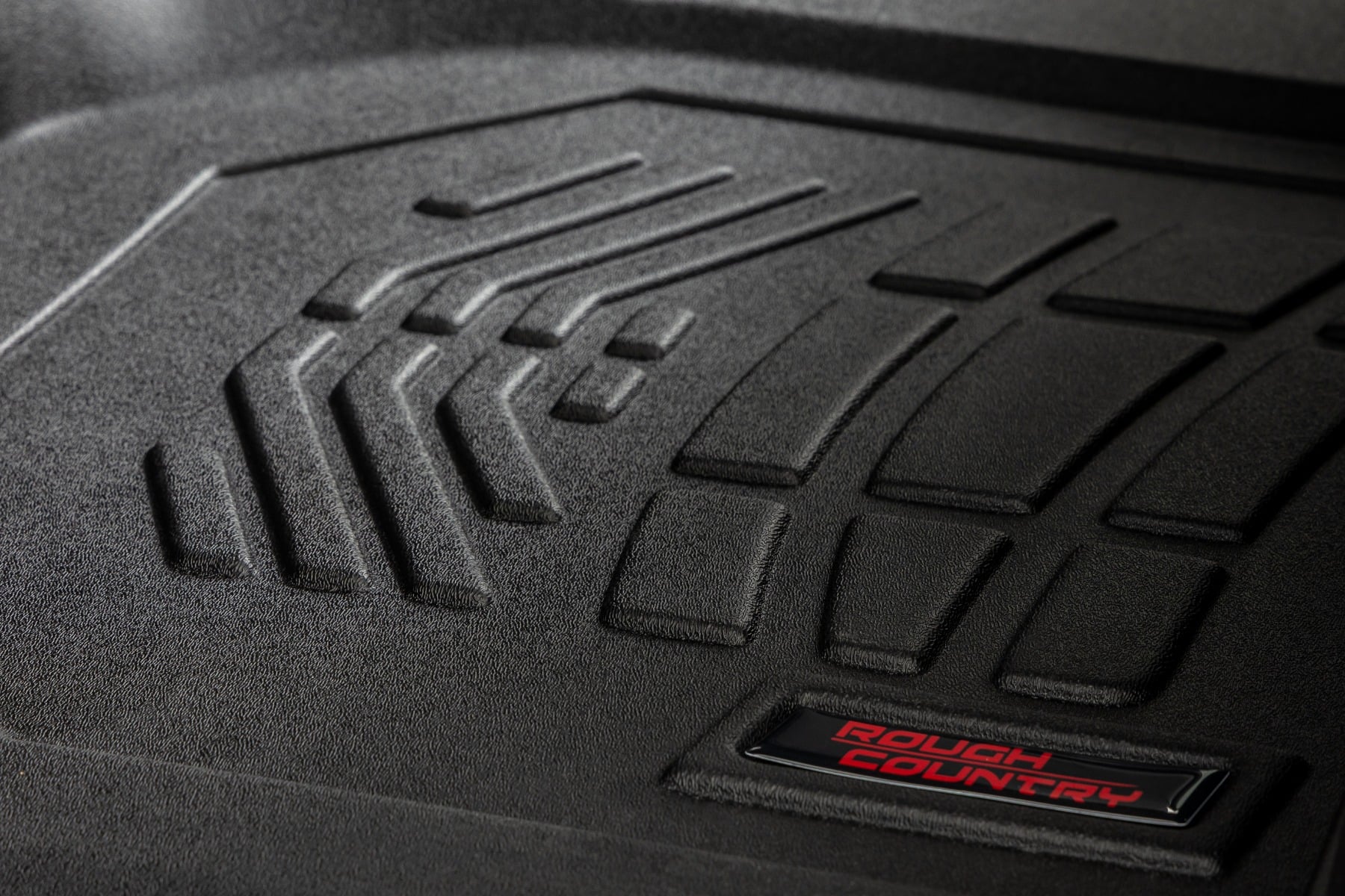 Floor Mats FR Bucket Crew Silverado/Sierra 1500/2500HD/3500HD (19-26) Rough Country