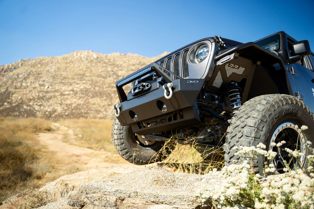 2018=2025 Jeep Wrangler JL JL Gladiator JT Front Bumper Sway Bar Disconnect Motor Skid Plate DV8 Offroad