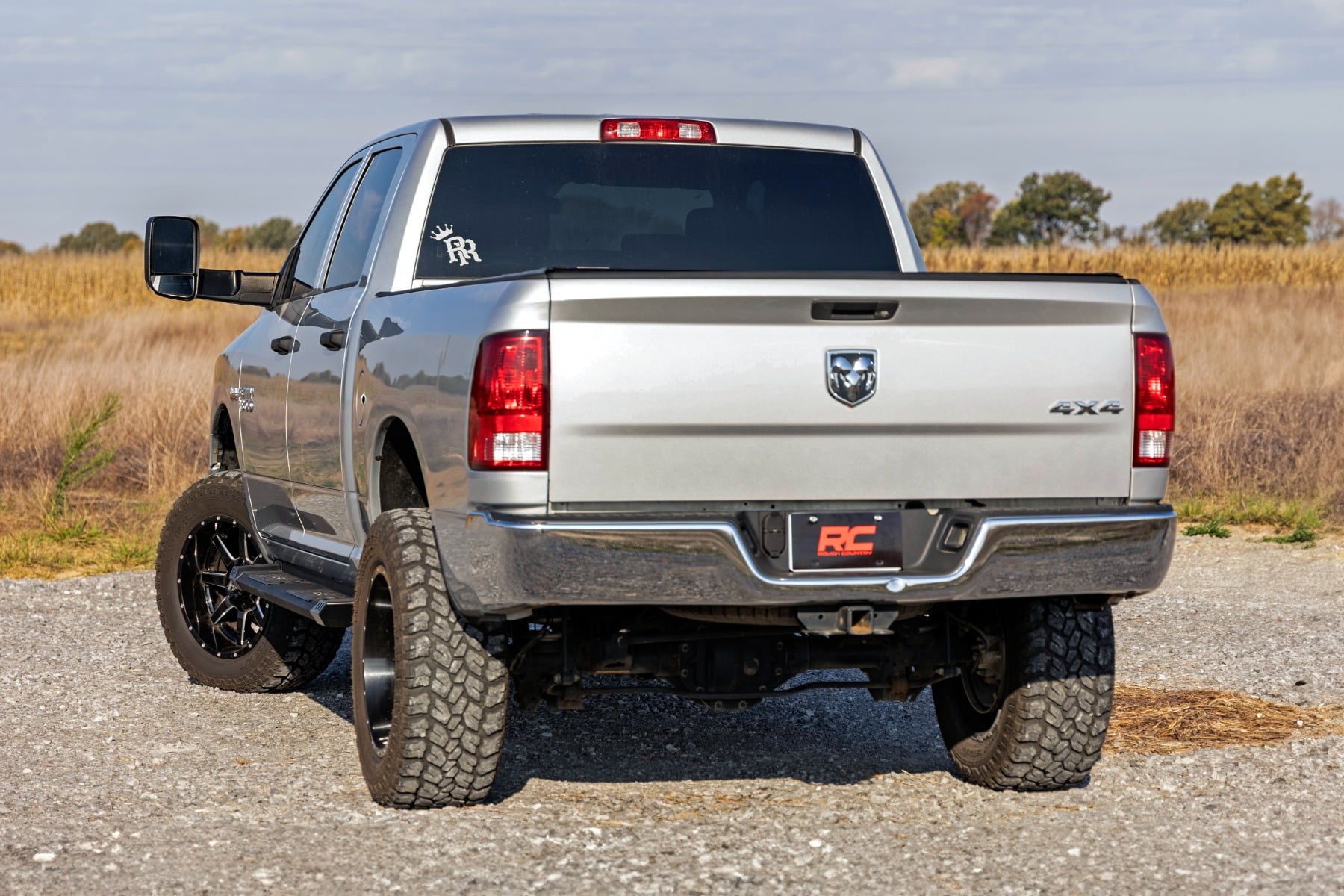 HD2 Running Boards Crewmax Cab Ram 1500/2500/3500 2WD/4WD (2010-2025 & Classic) Rough Country