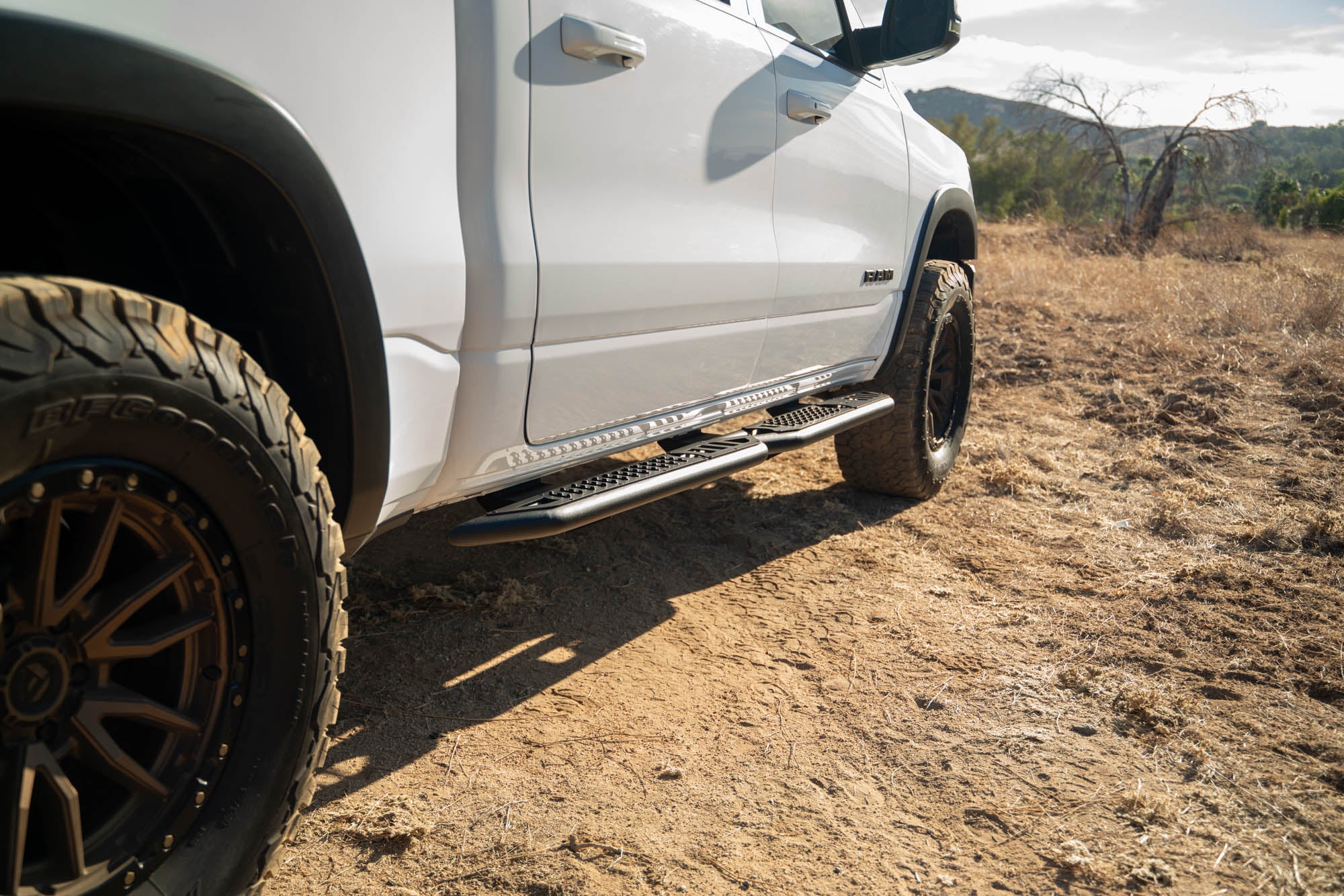 2019 2025 RAM 1500 Crew Cab OE Plus Side Steps DV8 Offroad