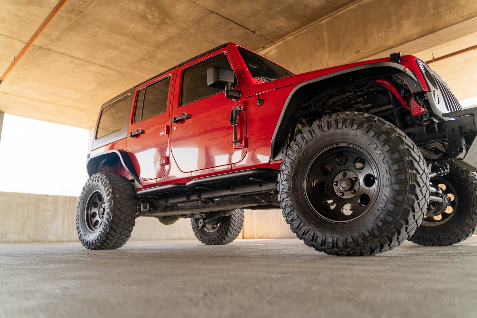 2007 2018 Jeep Wrangler JKU 4 Door OE Plus Side Steps DV8 Offroad