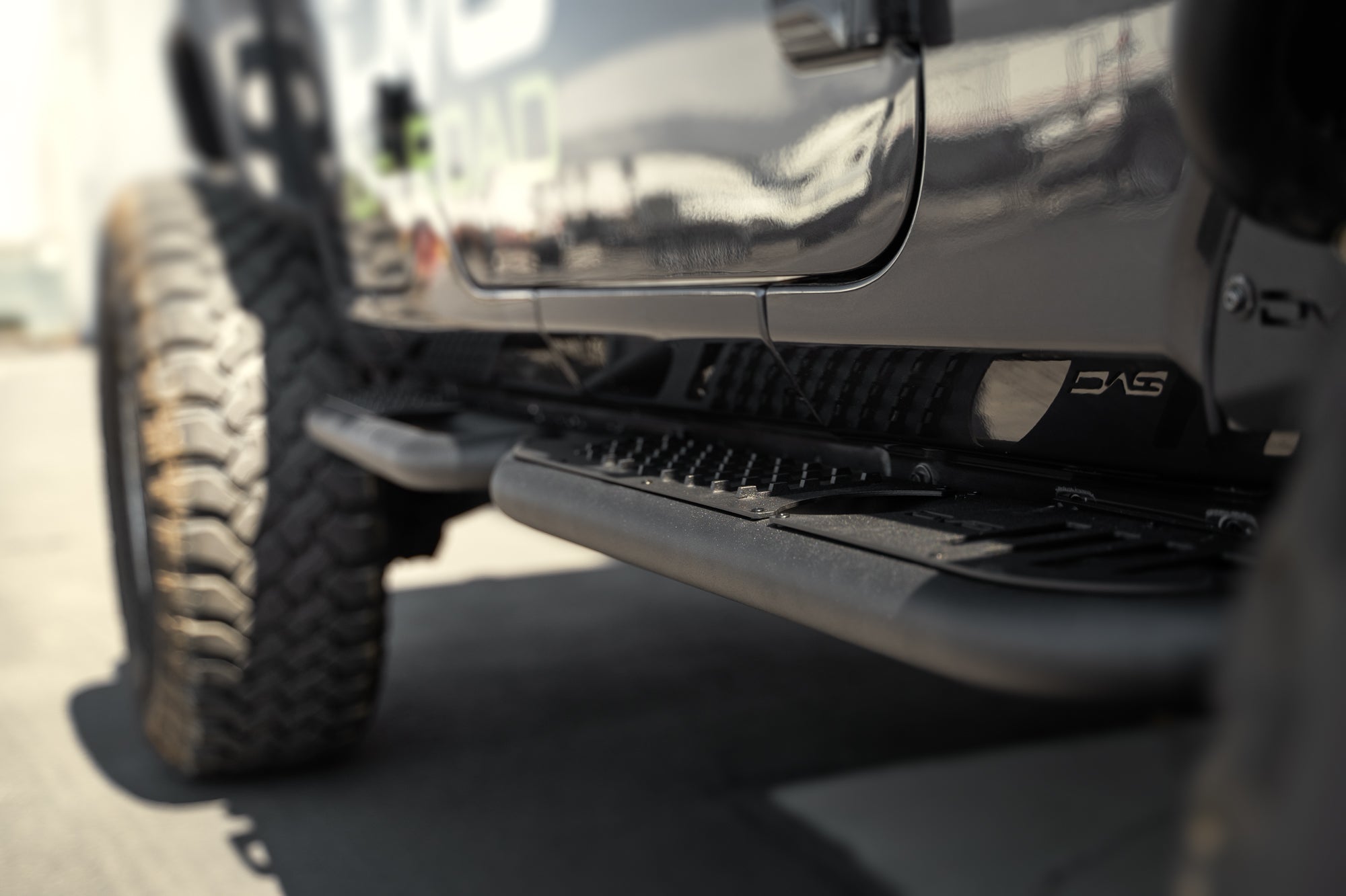 2018 2025 Jeep Wrangler JL JLU Oe Plus 4 Door Side Steps DV8 Offroad