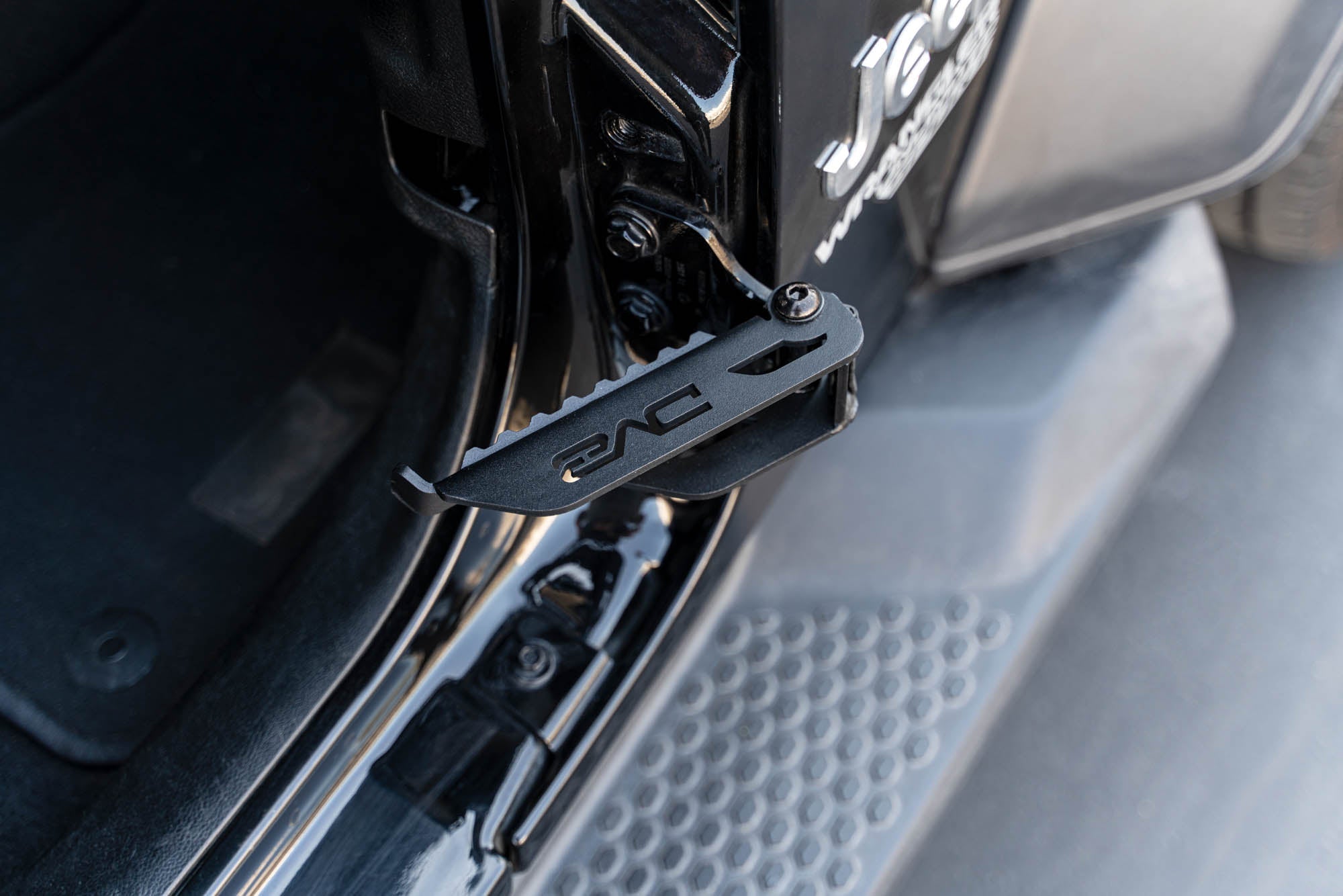 20070 Jeep Gladiator JT Wrangler JK, JKU, JL, JLU Foot Pegs DV8 Offroad