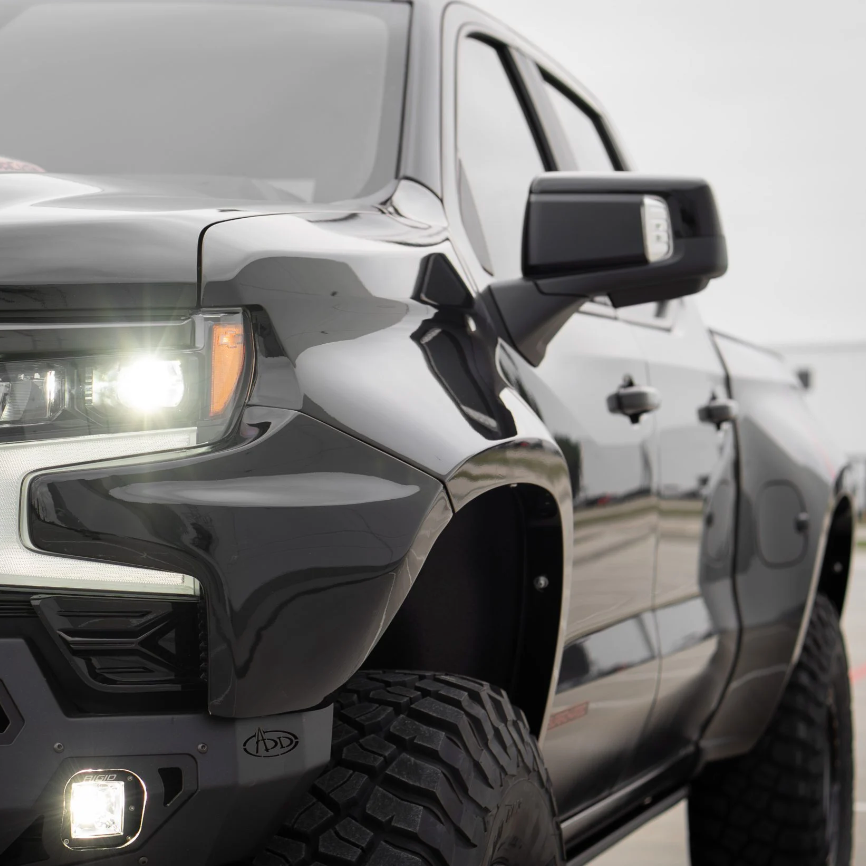 High-quality fenders for 2019-2025 Chevrolet Silverado, enhancing style and durability for offroad adventures.