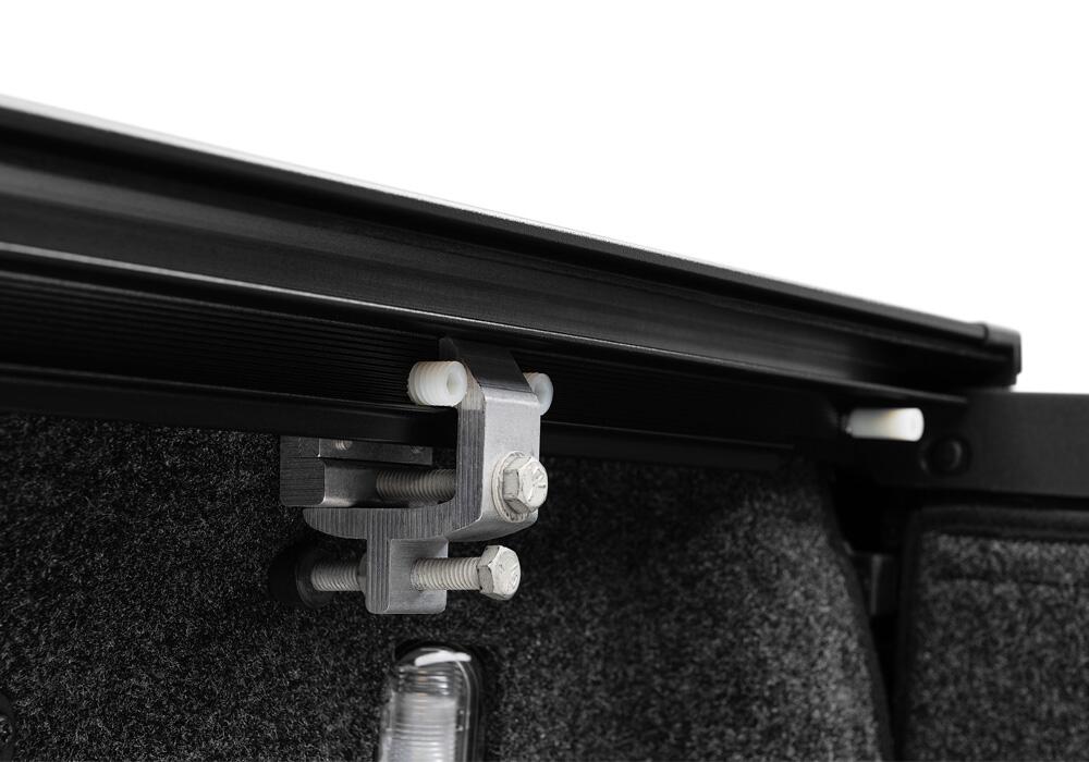 RetraxOne XR Retractable Tonneau Cover Matte One Piece Polycarbonate Construction 2017-2026 Ford F-250/350 6' 10 inch Bed without Stake Pockets