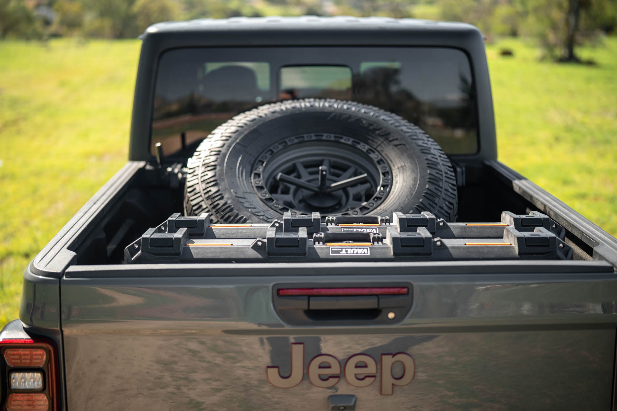 2020 2025 Jeep Gladiator JT Adjustable In Bed Tire Carrier DV8 Offroad