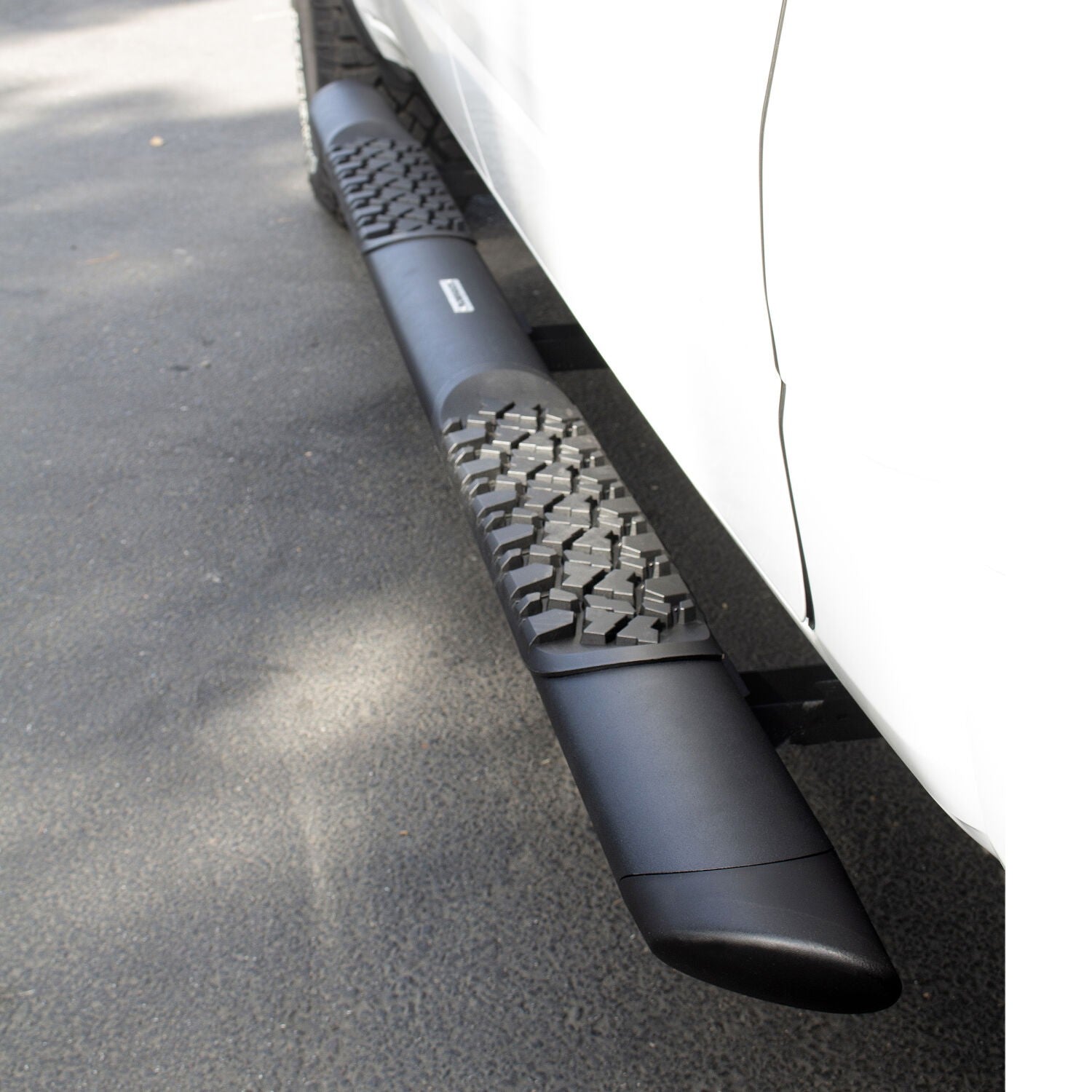V3 Series Aluminum 5 Inch Elipse Side Steps with Mounting Brackets Textured Black 2014-2018 Silverado/Sierra 1500 2015-2018 Silverado/Sierra 2500 HD/3500 HD Extended Cab Go Rhino