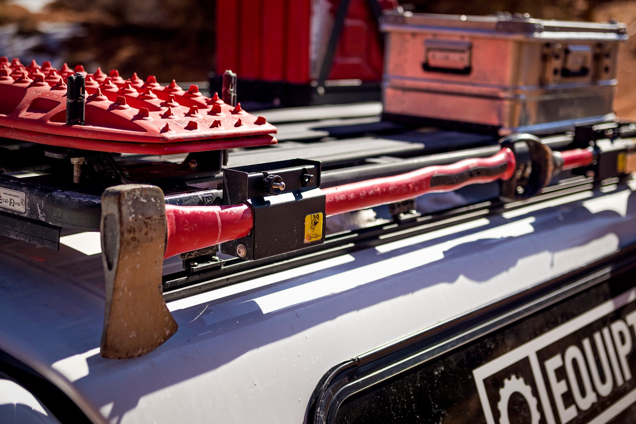 Toyota Land Cruiser 200 Series K9 Roof Rack Kit