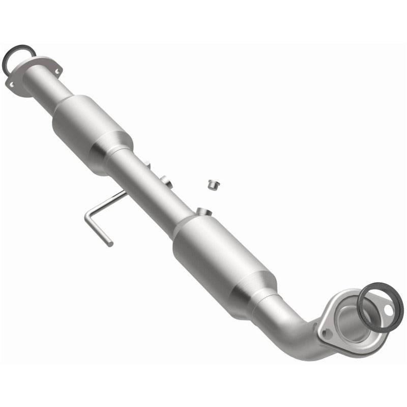 MagnaFlow Direct Fit Catalytic Converter 05-09 Toyota Tacoma 2.7L