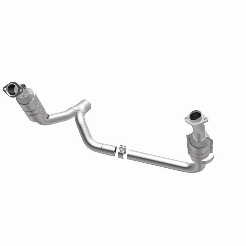 MagnaFlow Direct Fit Catalytic Converter 2006 Dodge RAM 1500 Pickup 5.7L Solid Front Axle