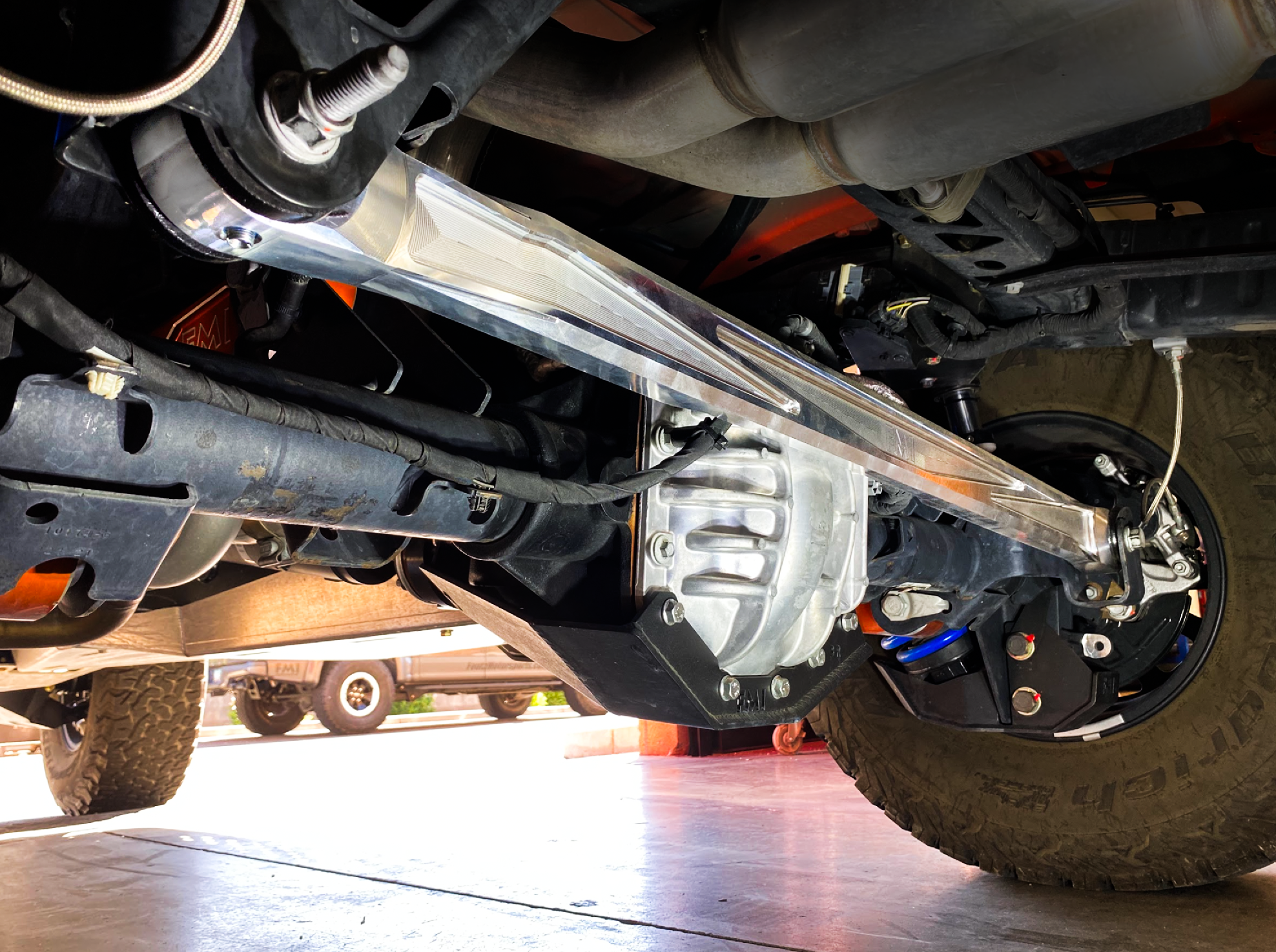 2021+ Bronco billet panhard bar with ultra-flex joint installed, showcasing durable construction and offroad performance.