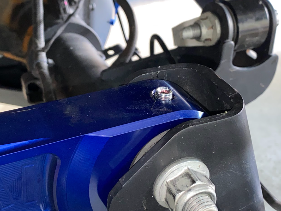 Bronco Raptor 2022 billet aluminum rear upper suspension arms with ultra-flex joints, showcasing durable construction and precision engineering.