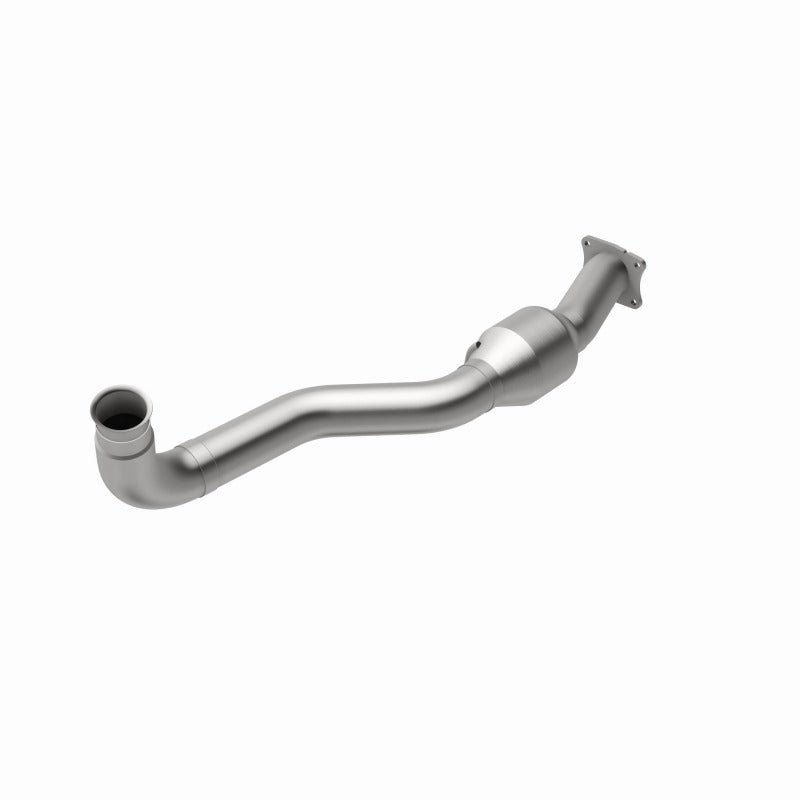 MagnaFlow Direct Fit Catalytic Converter01-05 GM Silv/Sierra 6.6L