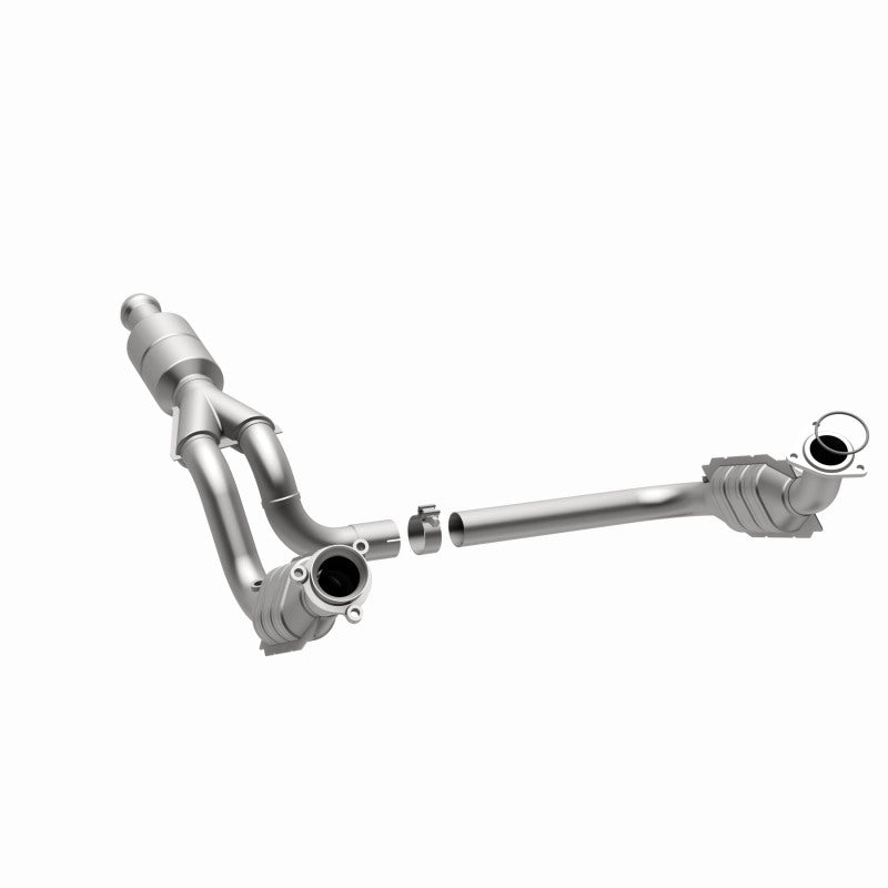 MagnaFlow Direct Fit Catalytic Converter 10-13 GMC Sierra 1500 V6 4.3L