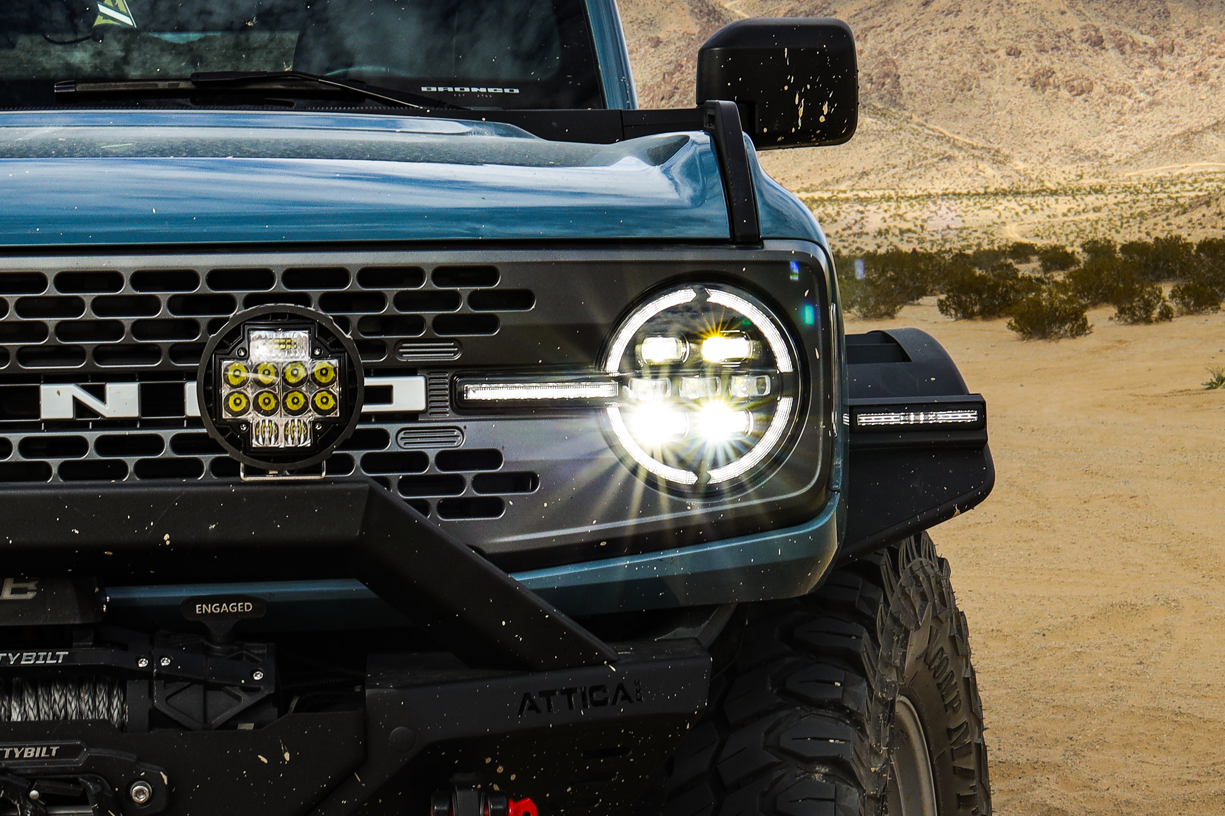 chatt0759-bc-sq_attica-4x4_2021-2024-ford-bronco_headlights_09.jpg