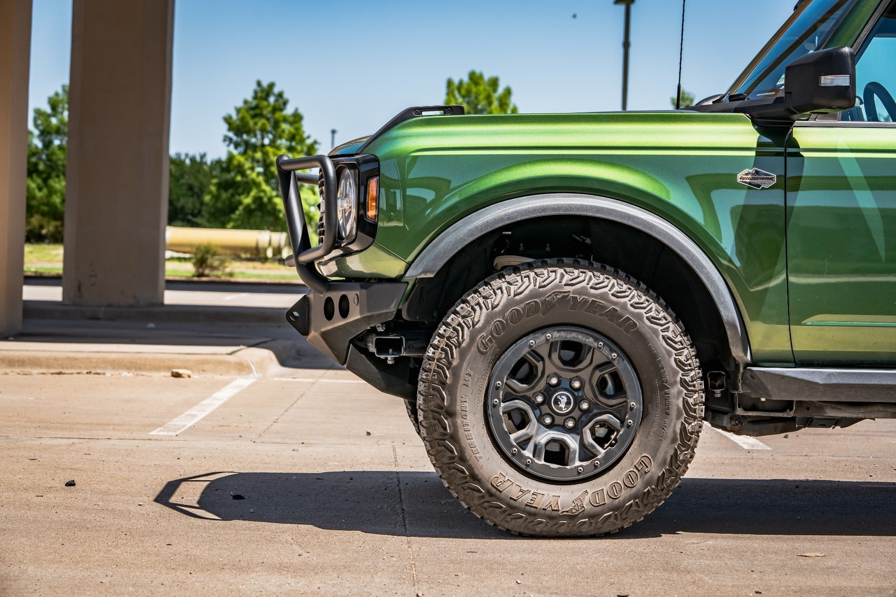 Stealth Front Mid Width Non-Winch Bumper Lonestar Guard - Texture Black 2021-2025 Ford Bronco