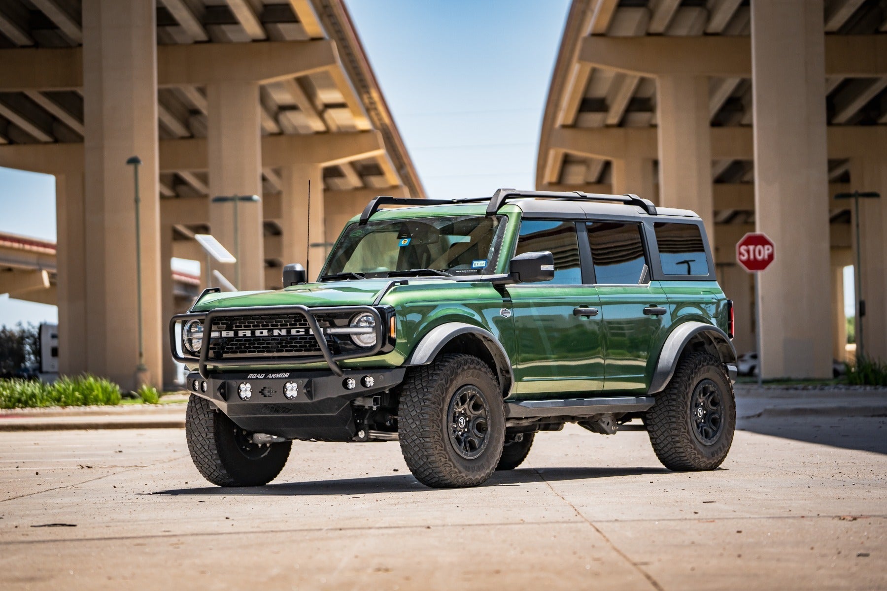 Stealth Front Mid Width Non-Winch Bumper Lonestar Guard - Texture Black 2021-2025 Ford Bronco