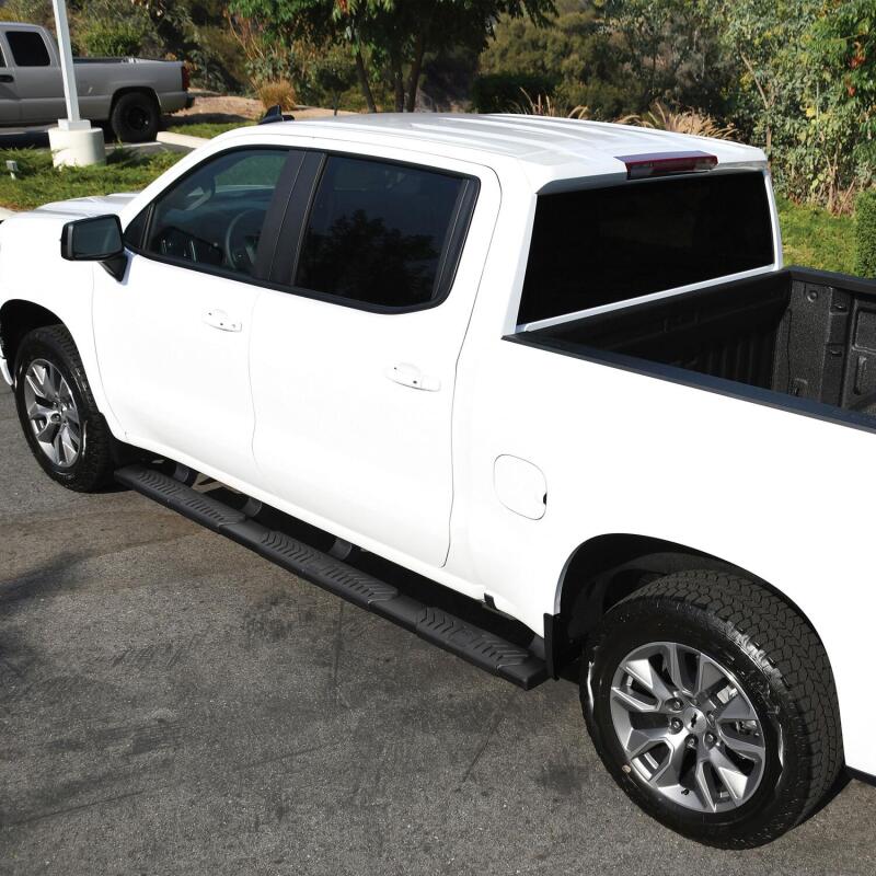 Westin 2019-2026 Chevrolet Silverado/Sierra 1500 Crew Cab (5.5ft) R5 Modular Nerf Step Bars - Black