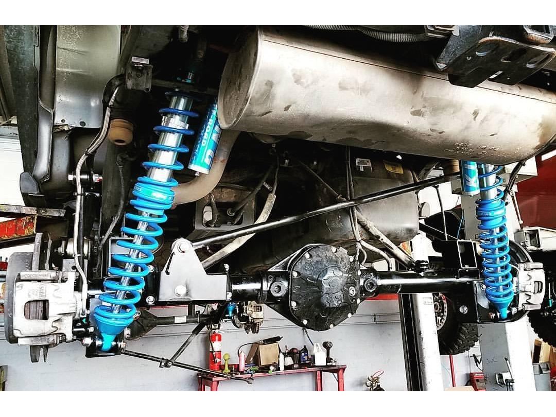 Jeep Wrangler KING Coilover Conversion Kit Rear Bolt On (BLACK) FOR JK/JKU 2 DOOR & 4 DOOR 2007-2018