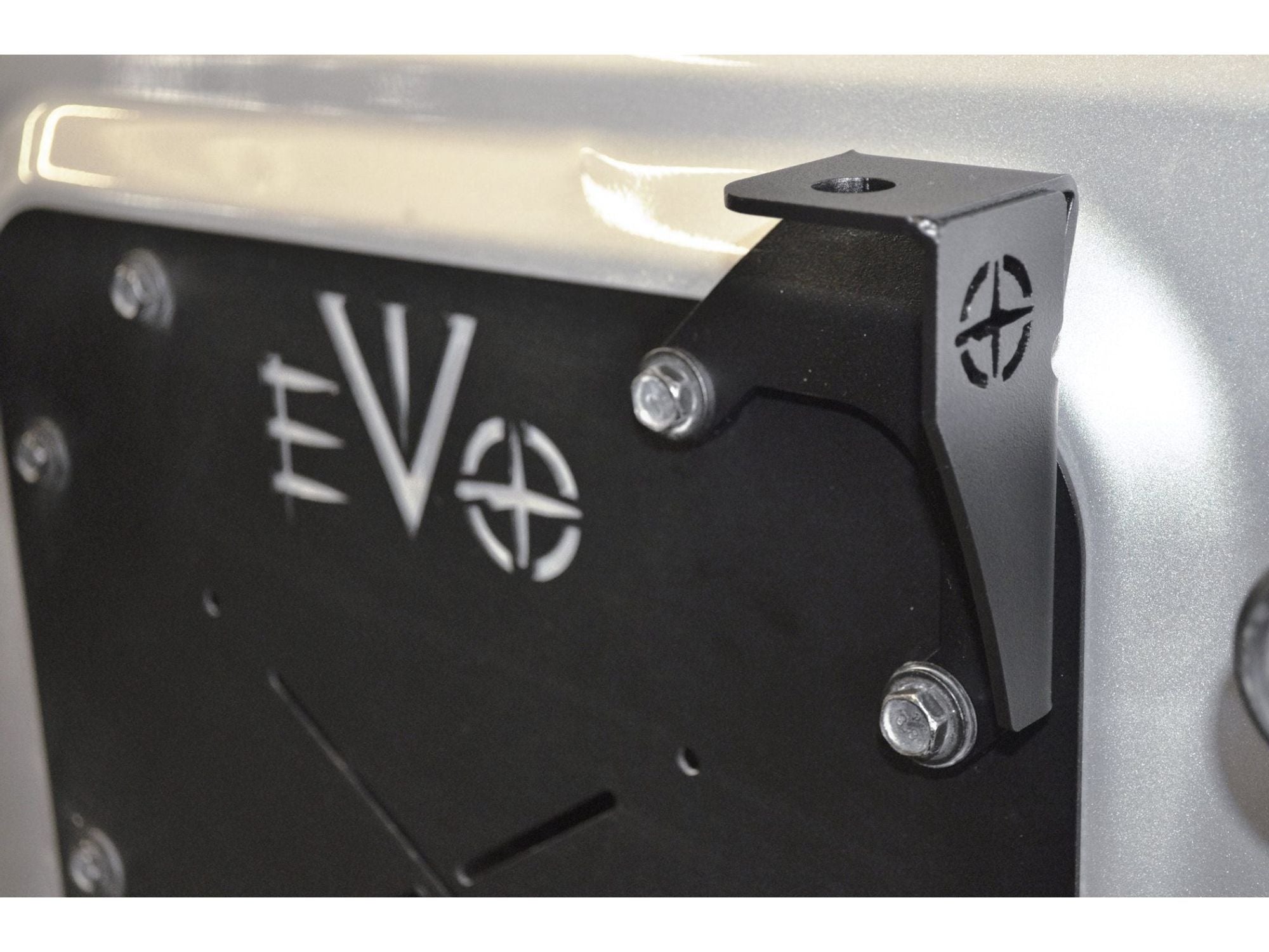 TAILGATE ANTENNA MOUNT (PASSENGER) FOR JK/JKU