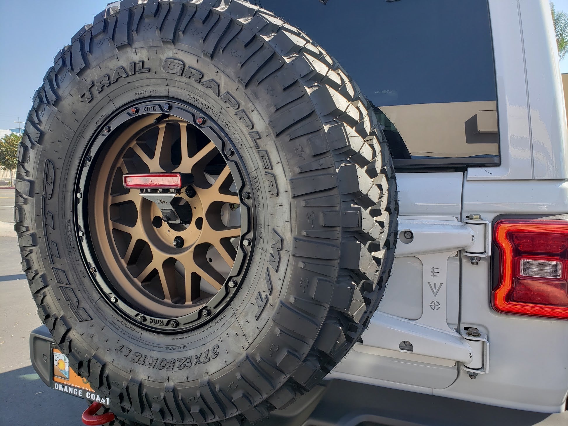 JEEP WRANGLER HEAVY DUTY HINGED SPARE TIRE CARRIER FOR JL/JLU