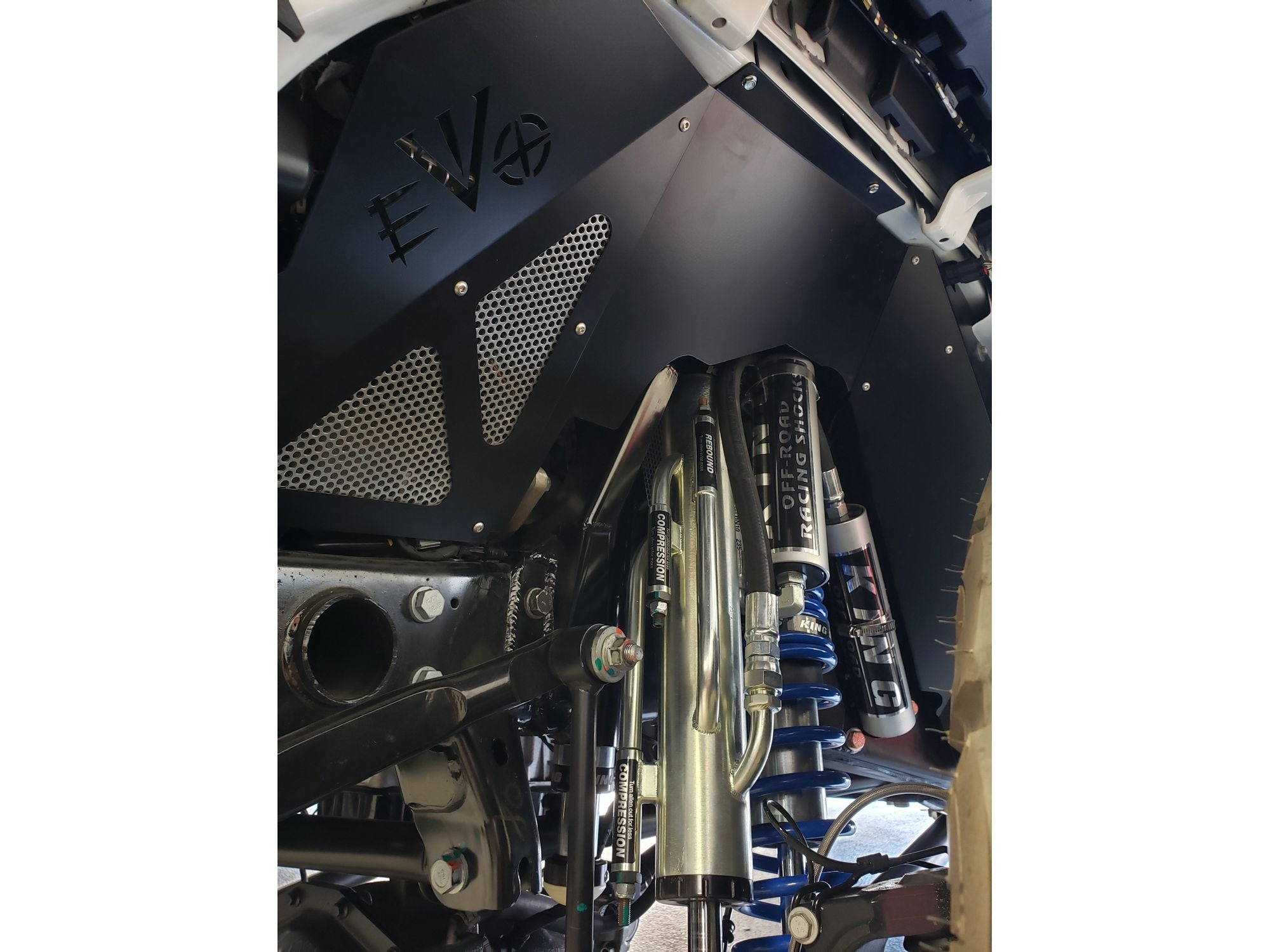 JL/JT GAS FRONT VENTED ALUMINUM INNER FENDERS