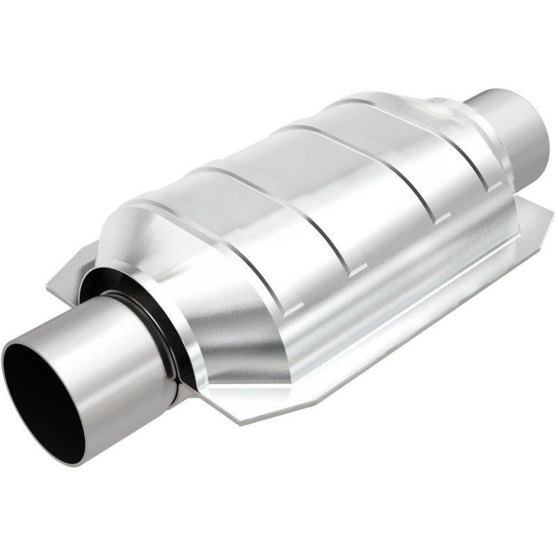 MagnaFlow Universal Catalytic Converter 2.5inch Inlet/Outlet Center/Center Oval (California OBDII)