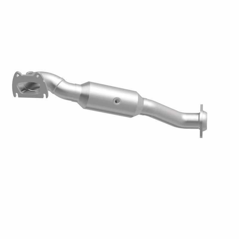 MagnaFlow Direct Fit Catalytic Converter 15-19 Ram 1500 3.6L OEM Grade Fed/EPA Compliant Manifold