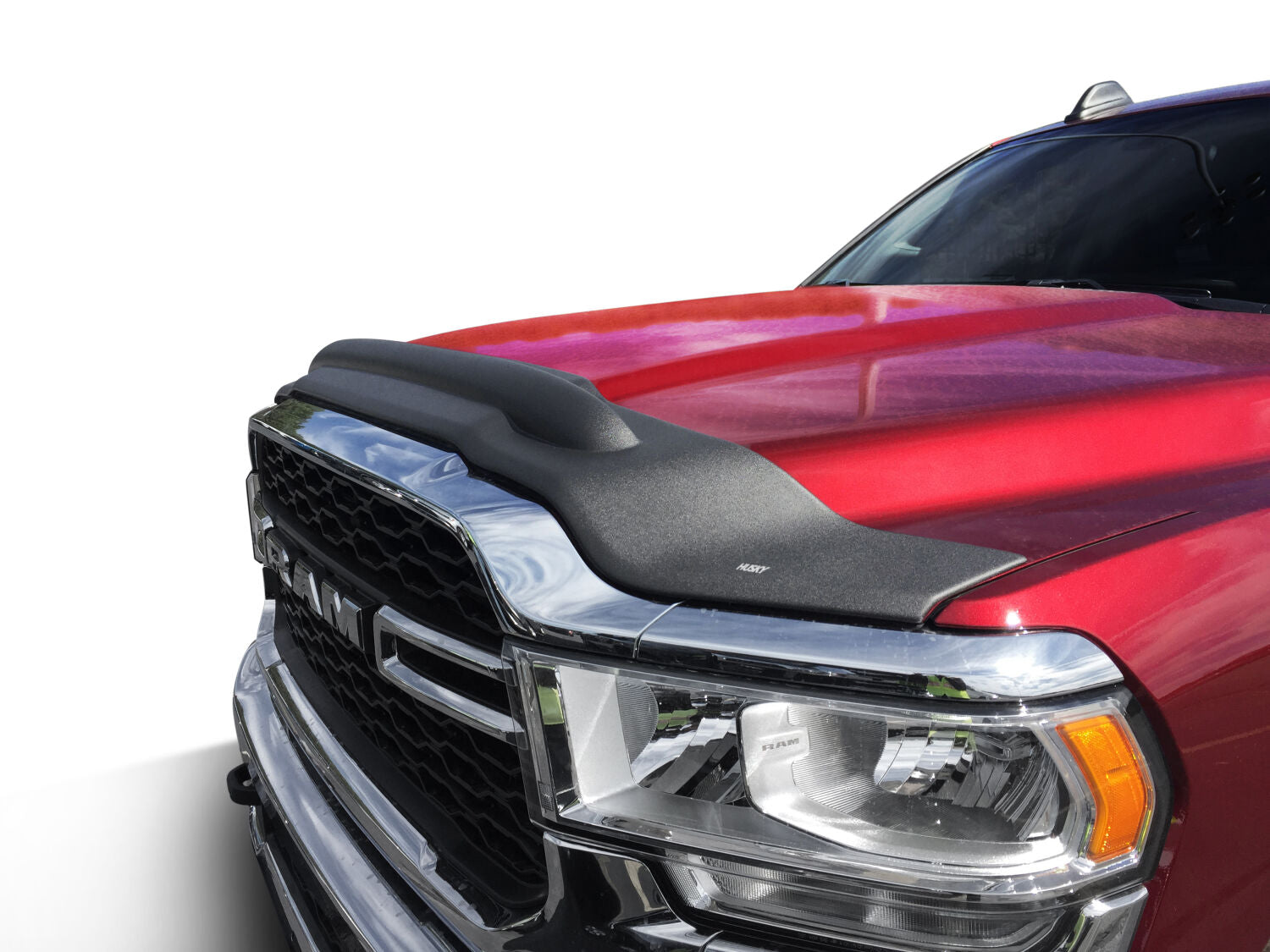husky-aeroskin-II-textured-blk-2019-Ram-2500-3500-studio-2830189-03.jpg
