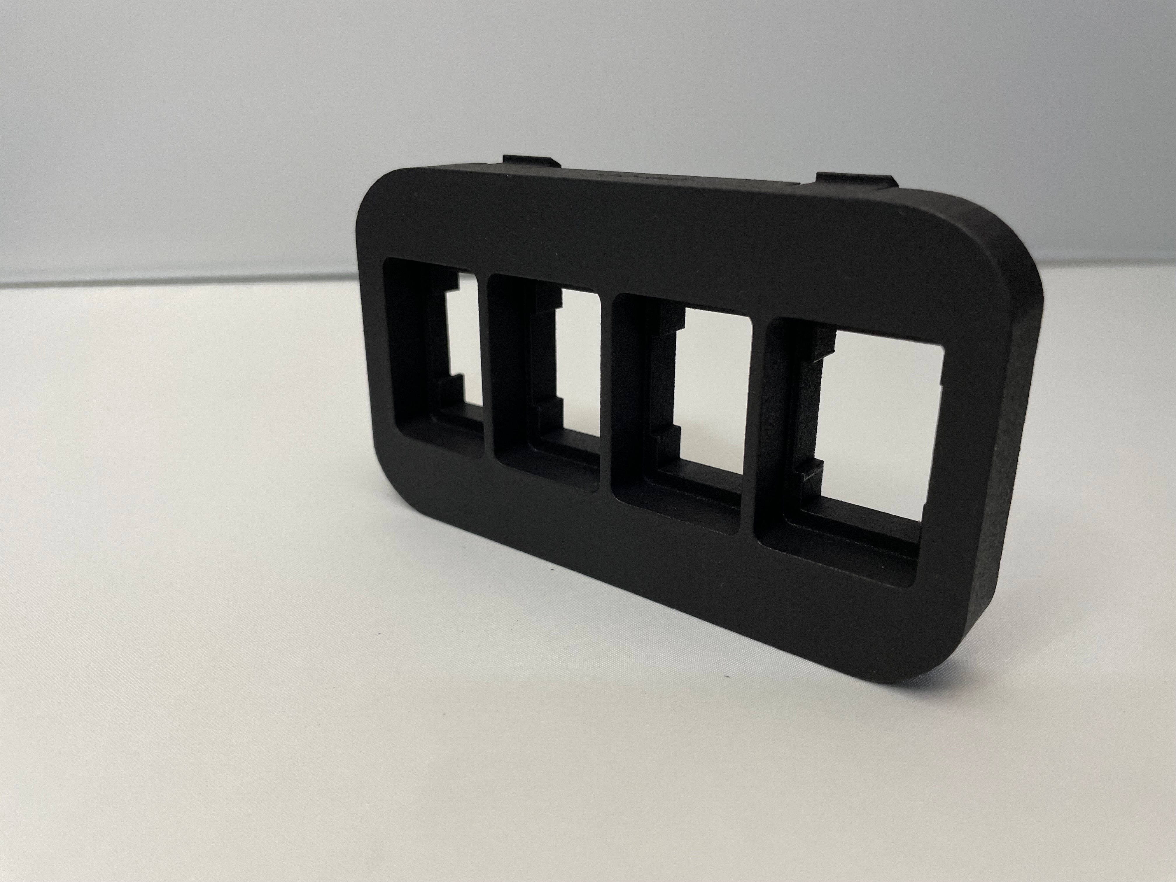 Modular Insert for 4 Short Switches
