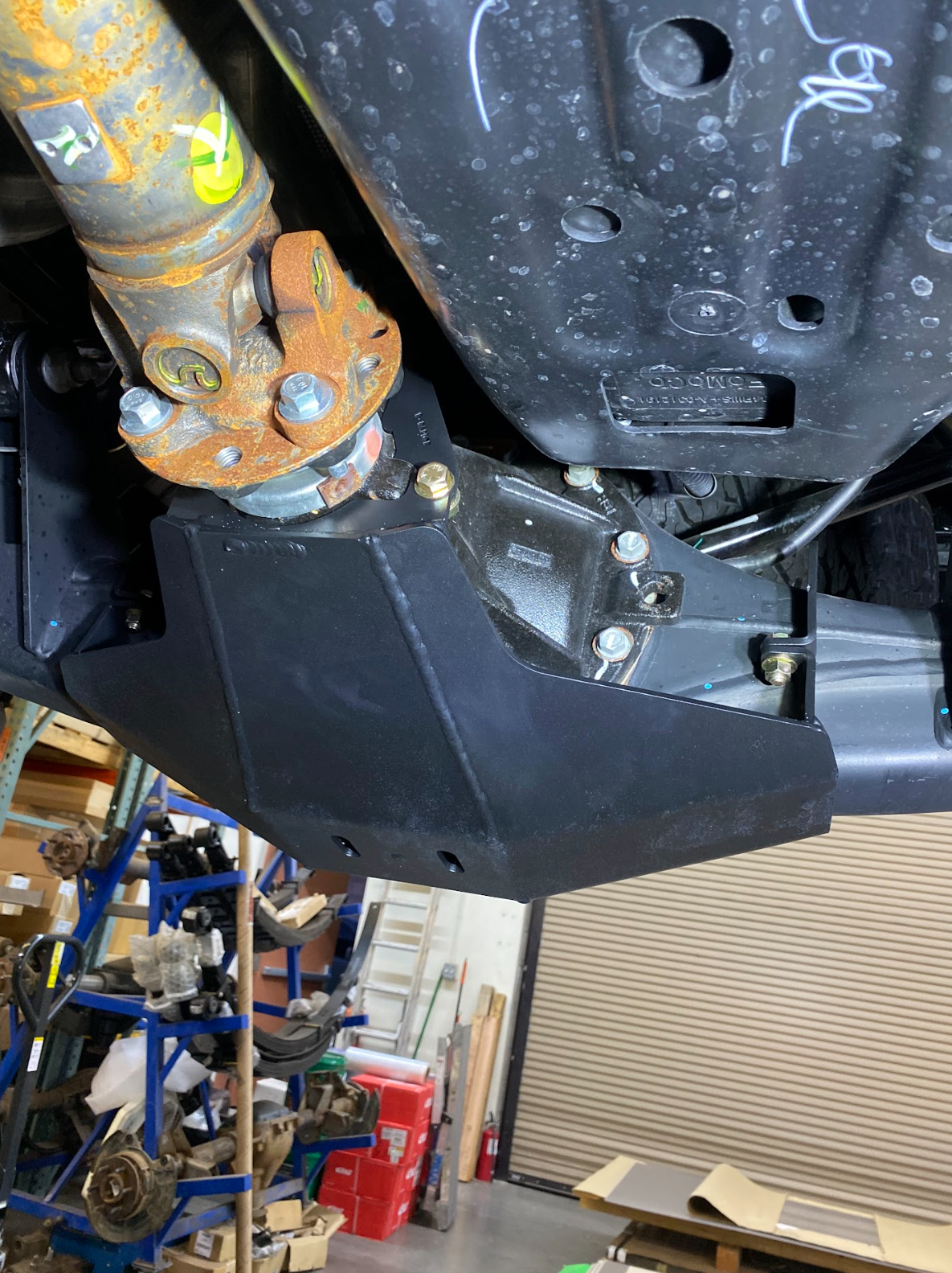 2024 Ranger Raptor rear differential skid plate installed, showcasing durable protection for offroad adventures.